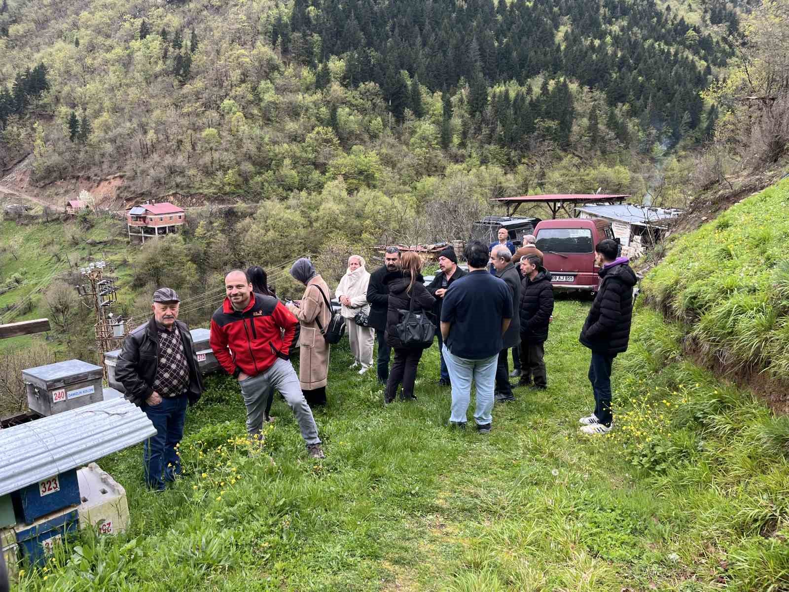Artvin apiturizmde gelecek vadediyor
