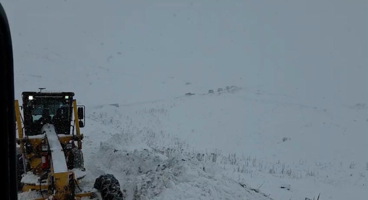 Artvin Valisi Turan Ergün: "3 çobanın çığ altında kaldığı yönünde bir bilgi geldi"
