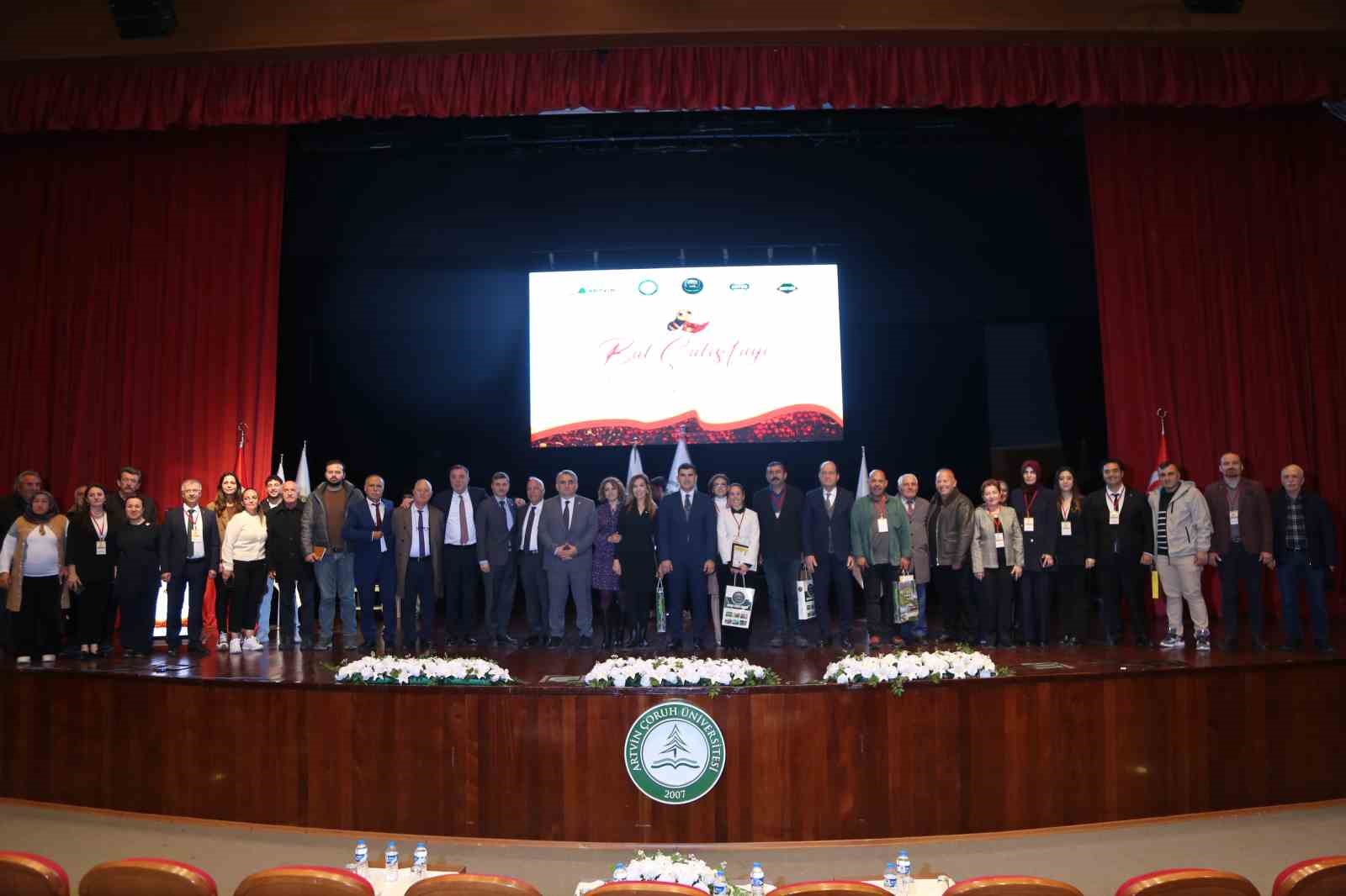 Artvin’de Bal Çalıştayı düzenlendi
