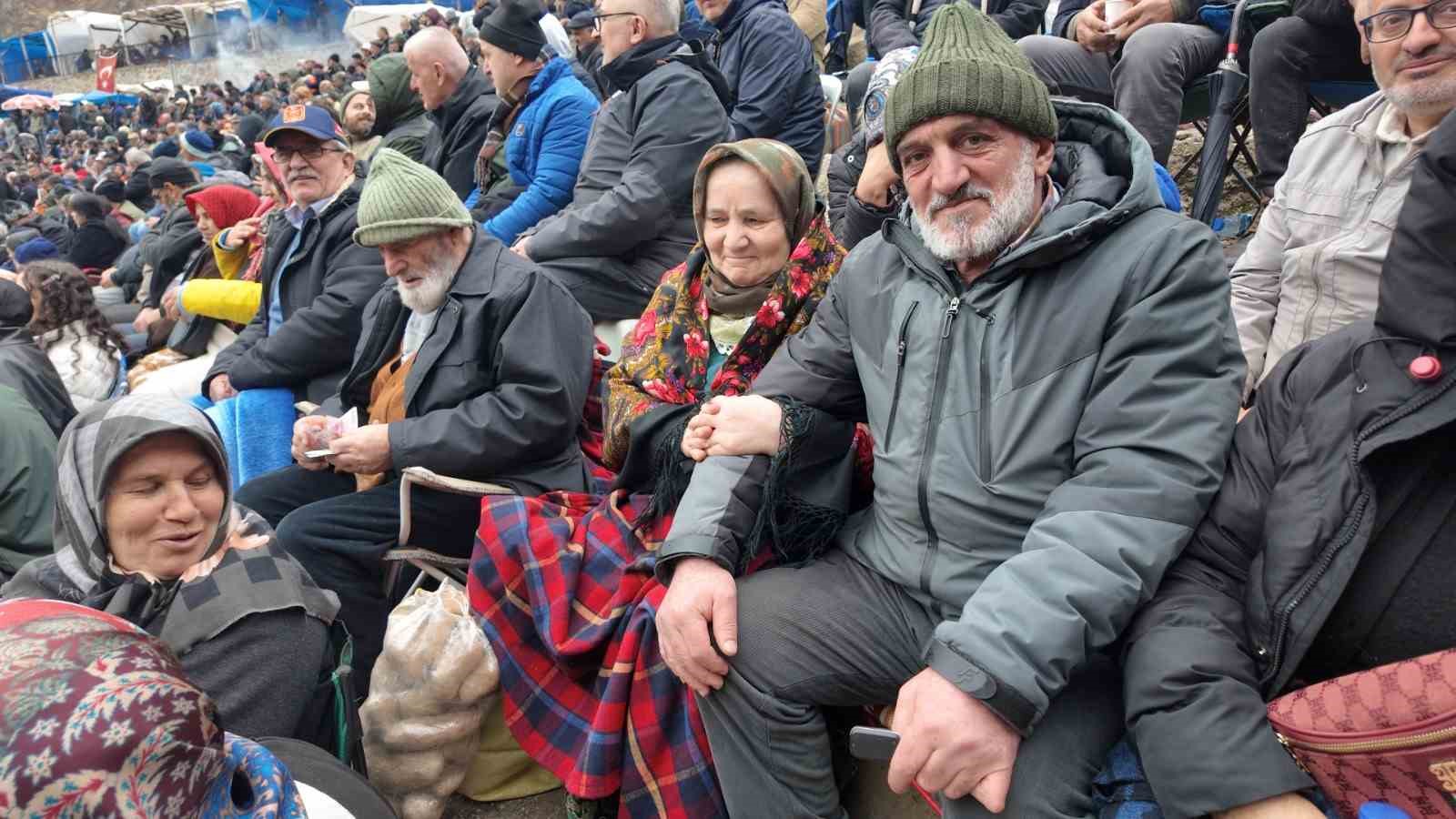 Artvin’de boğa güreşleri sezonu Sarıgöl’de açıldı
