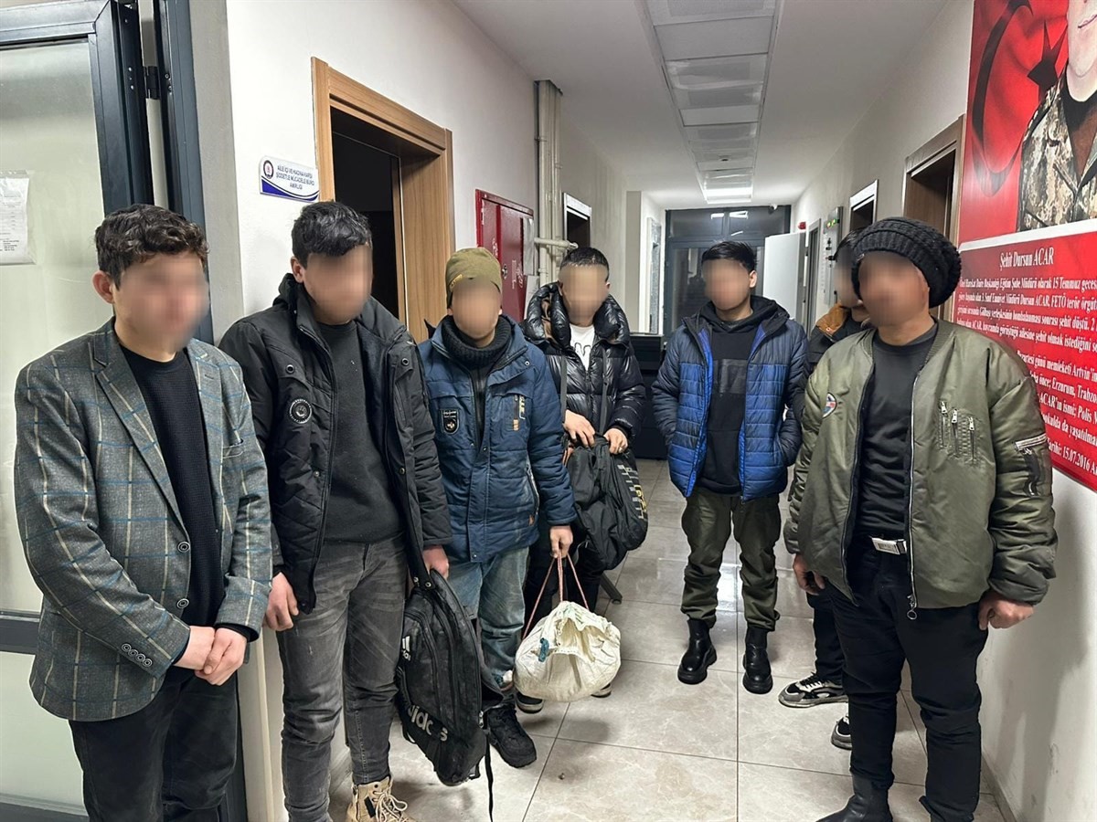 Artvin’de düzensiz göçmen operasyonu
