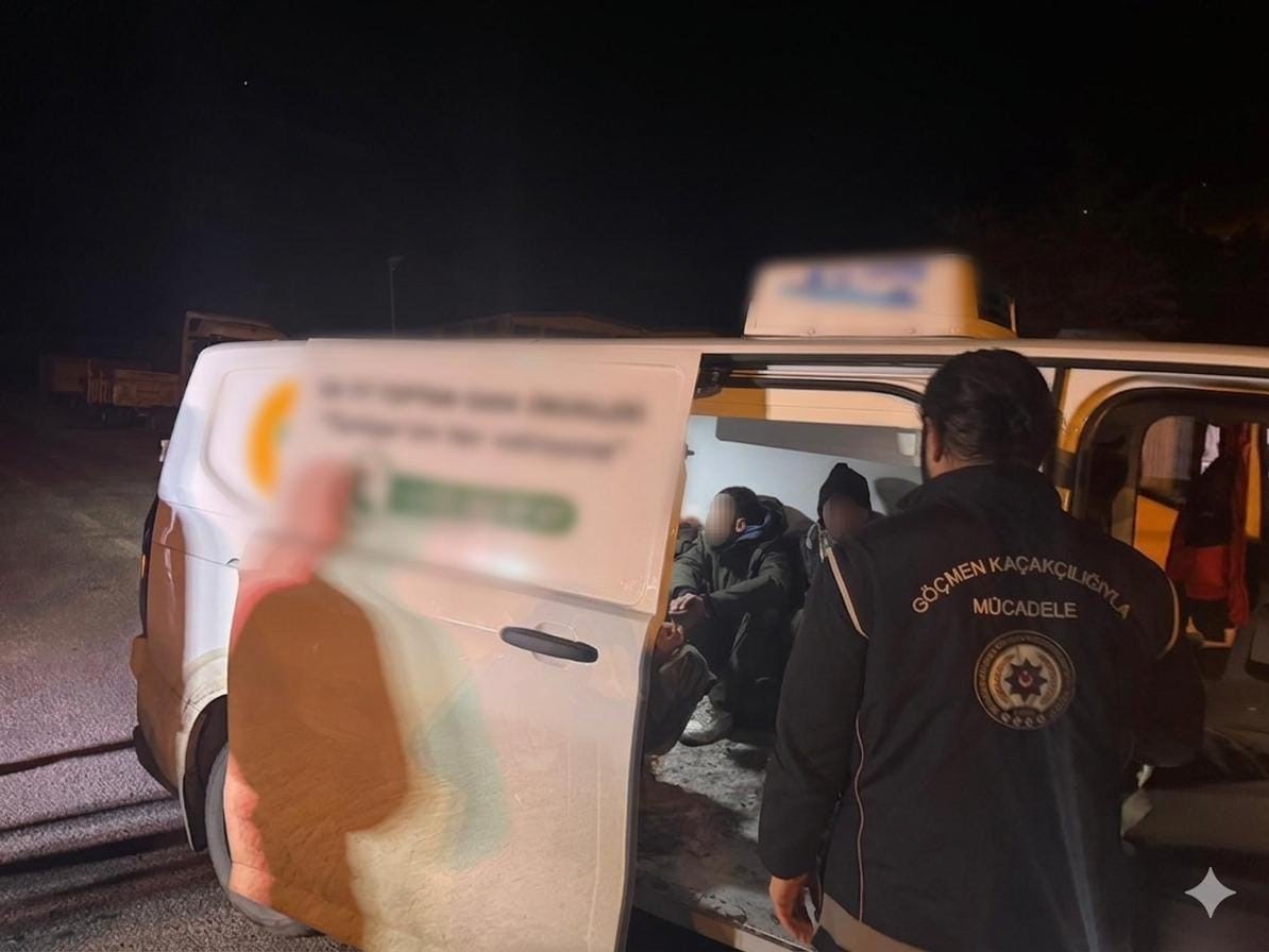 Artvin’de düzensiz göçmen operasyonu
