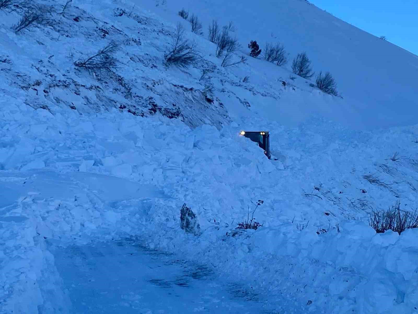 Artvin’de yeni çığ riski çalışmaları durdurdu
