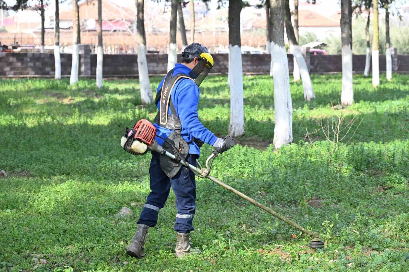 Aşağı Koçaklar Mezarlığı güvenli hale getirildi
