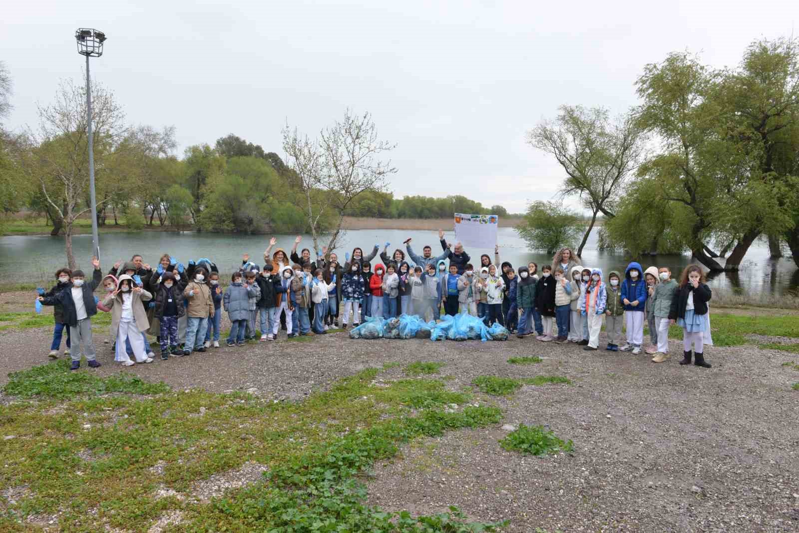 ASAT farklı yaş gruplarına suyun önemini anlatıyor
