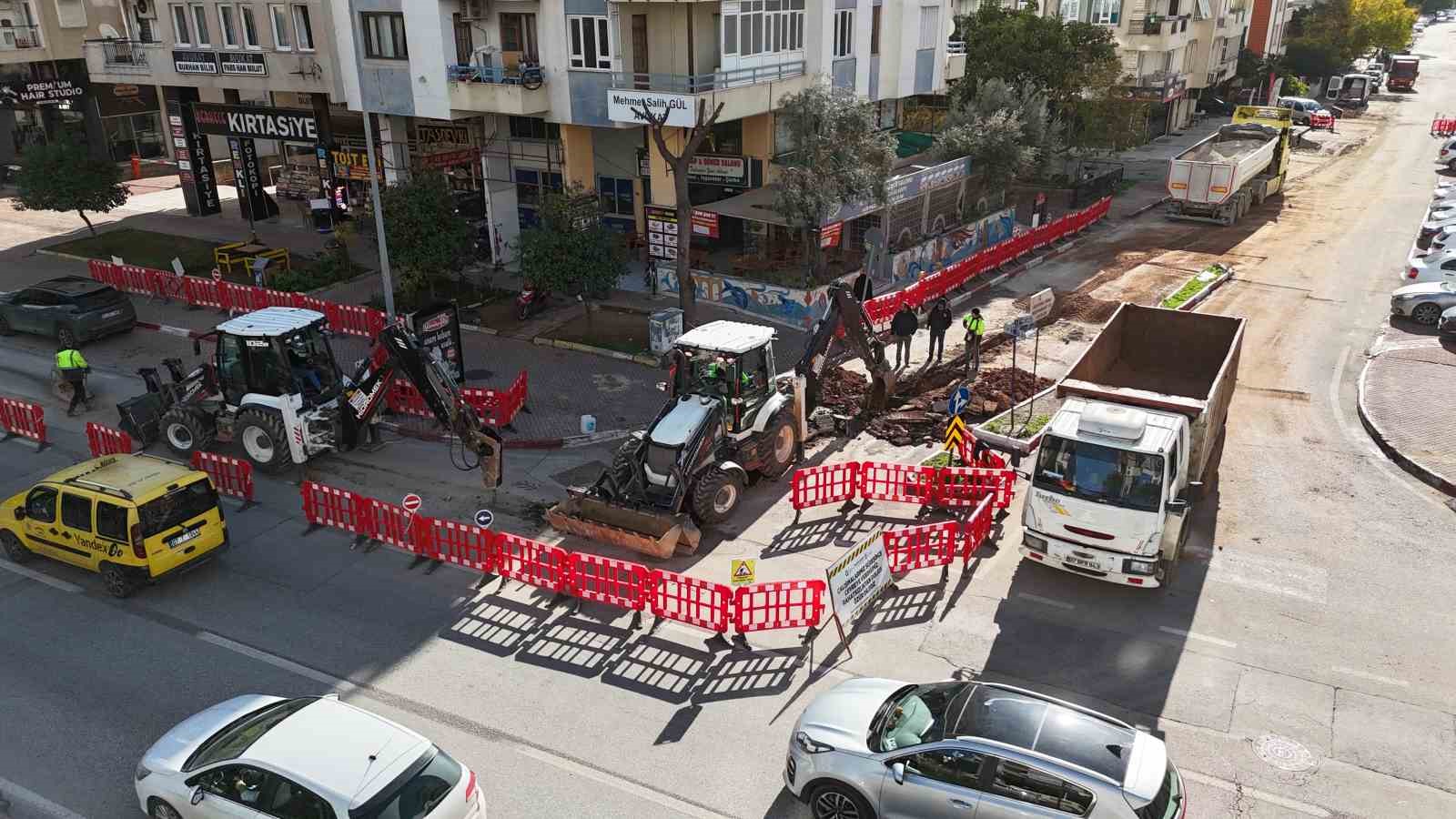 ASAT’dan Muratpaşa ilçesinde 480 milyon TL bedelli içme suyu altyapı güçlendirme çalışması
ASAT’dan Muratpaşa ilçesinde 480 milyon TL bedelli içme suyu altyapı güçlendirme çalışması