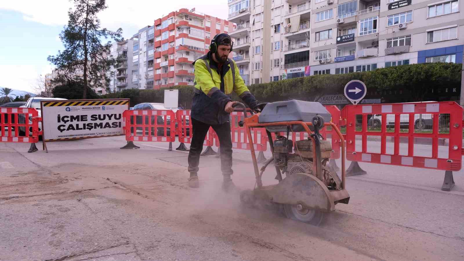 ASAT’dan Muratpaşa ilçesinde 480 milyon TL bedelli içme suyu altyapı güçlendirme çalışması
ASAT’dan Muratpaşa ilçesinde 480 milyon TL bedelli içme suyu altyapı güçlendirme çalışması