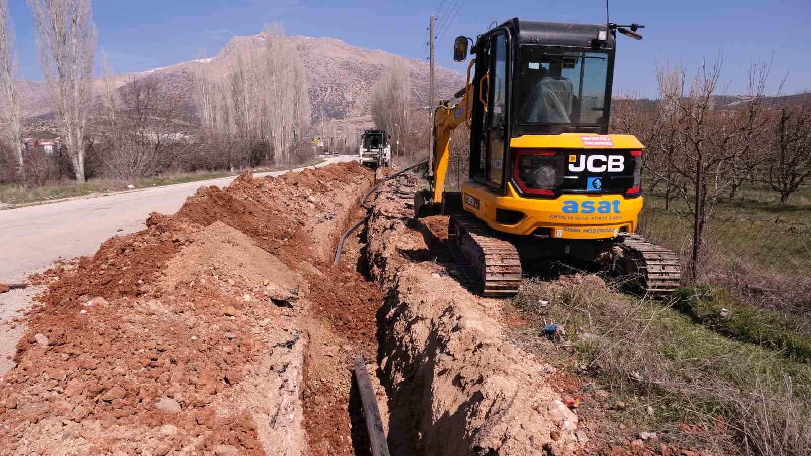 ASAT’tan Elmalı’da asfalt öncesi altyapı yatırımı
