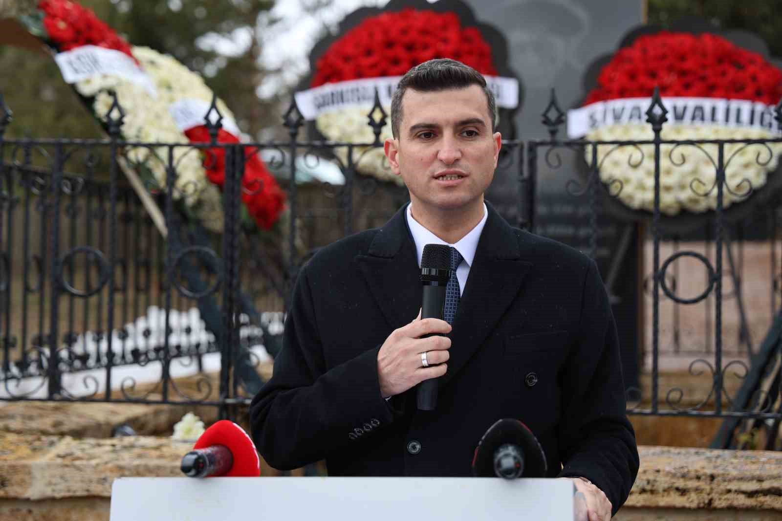 Aşık Veysel 53 yıl sonra da unutulmadı
Aşık Veysel 53 yıl sonra da unutulmadı