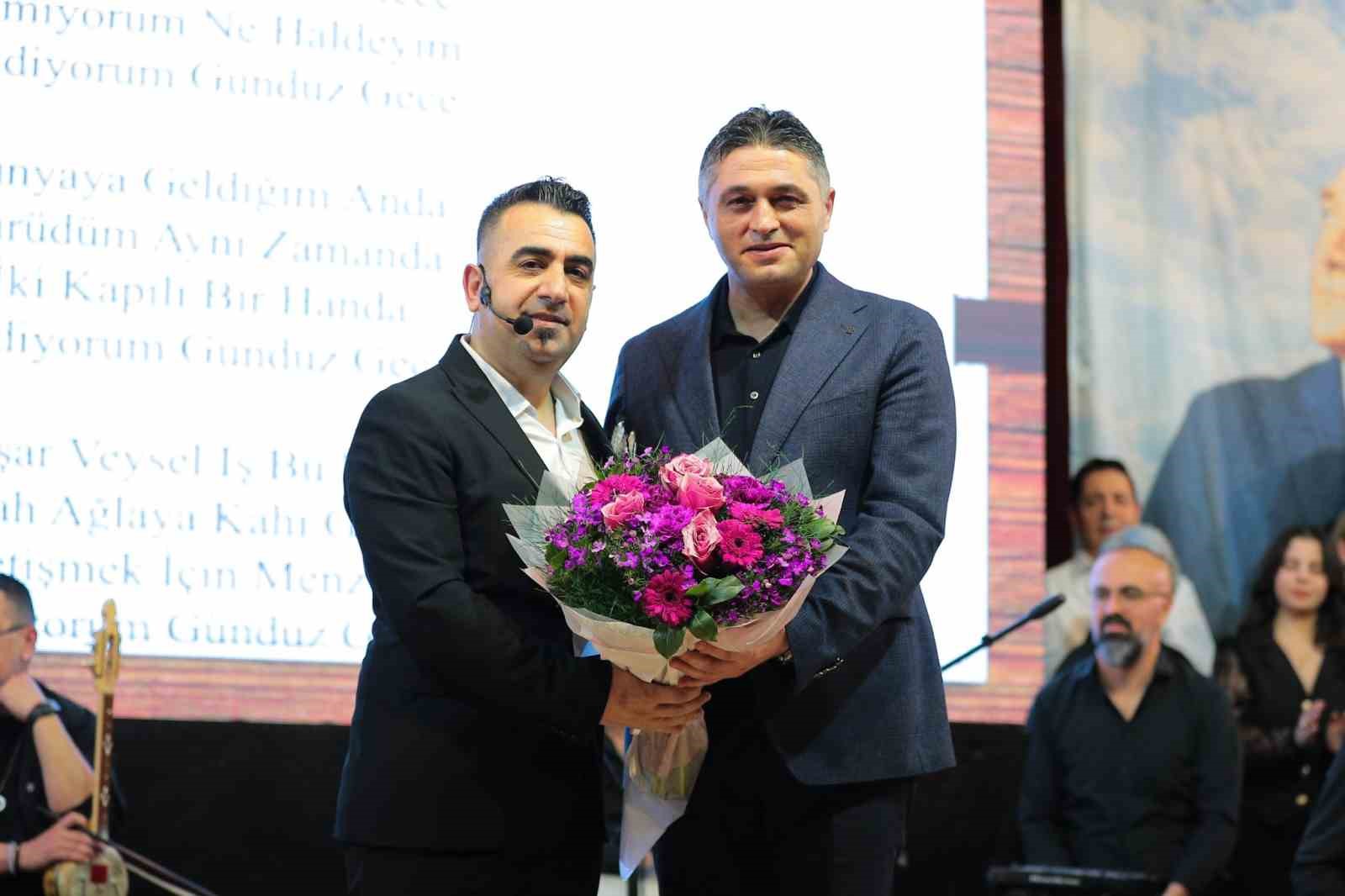 Aşık Veysel türküleri Aliağa’da yankılandı
