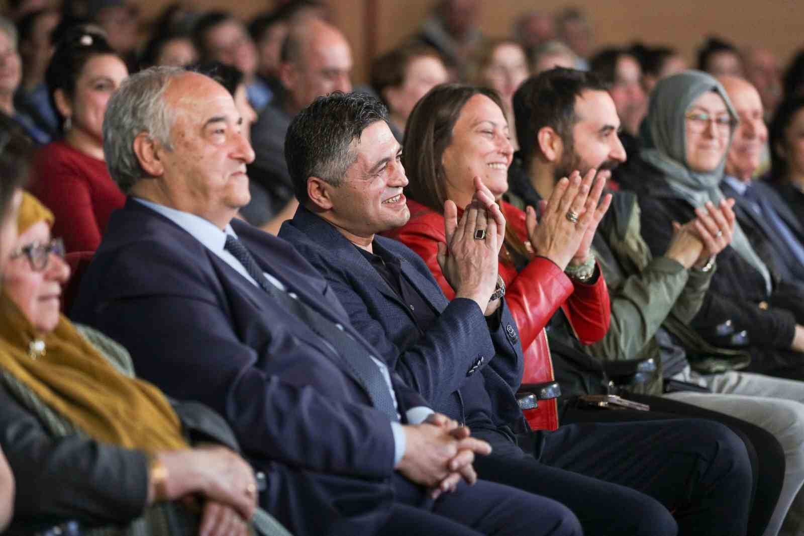 Aşık Veysel türküleri Aliağa’da yankılandı
