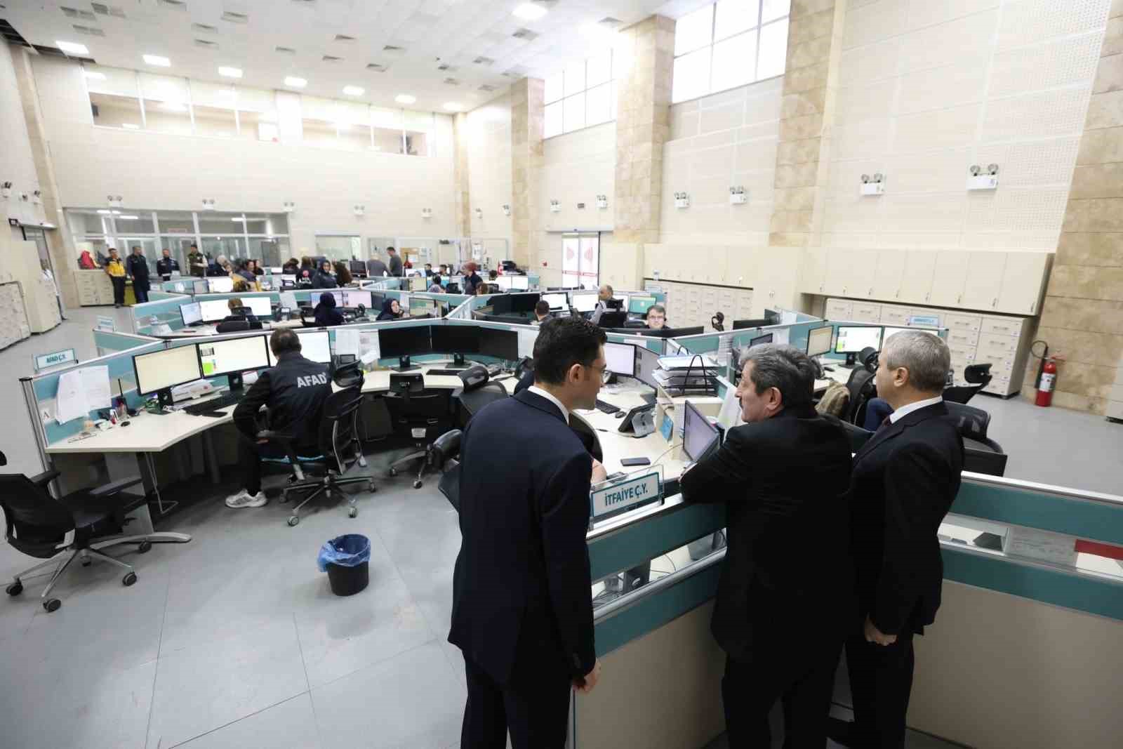 Asılsız çağrılar alarm veriyor: 10 aramadan 6’sı vakaya dönüşmedi
