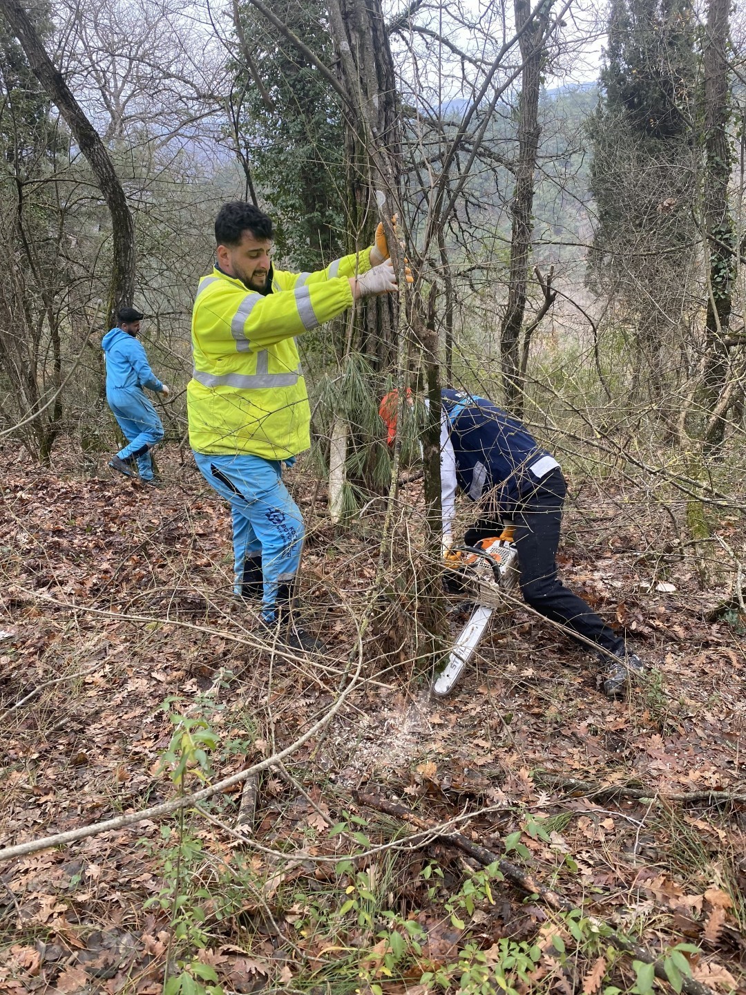 Asırlık Osmanlı mezarları yeniden ayağa kaldırıldı
