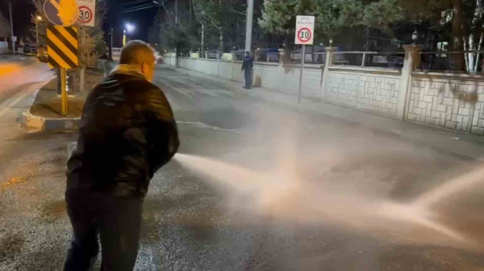 Aşkale bayrama hazırlanıyor: İlçede kapsamlı temizlik seferberliği
