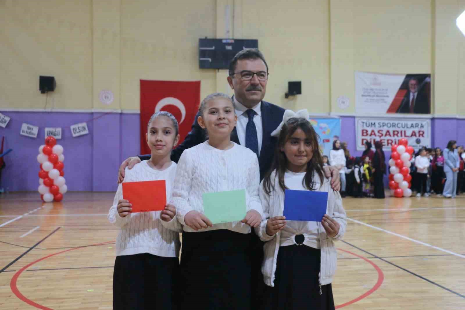 Aşkale’de 23 Nisan coşkusu
