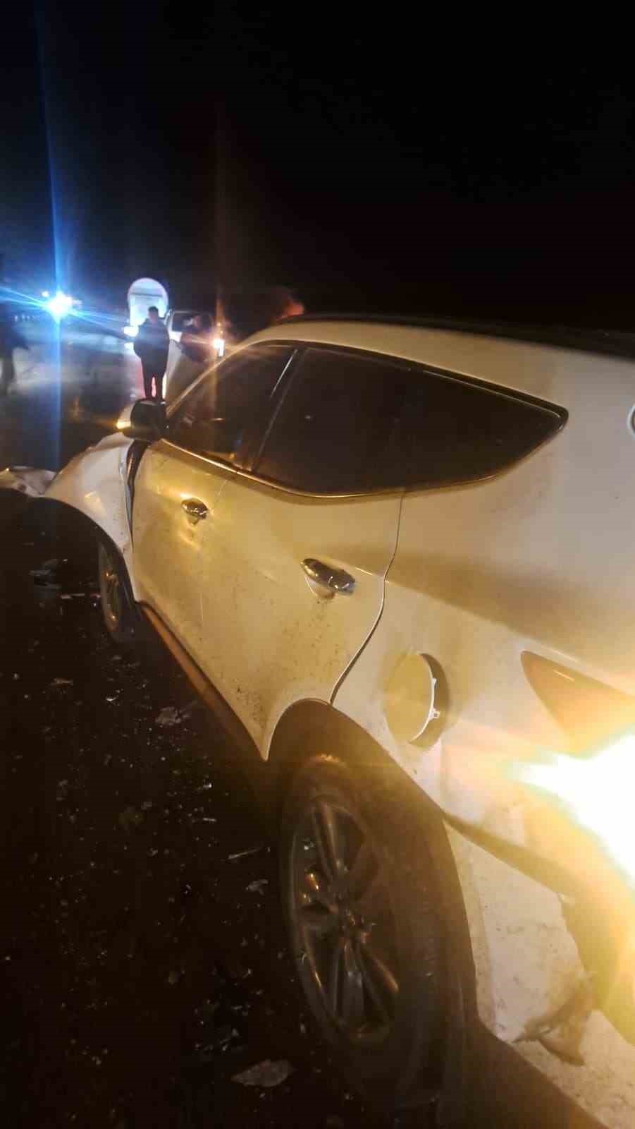 Aşkale’de korkutan kaza: Direksiyon hakimiyetini kaybeden otomobil karşı şeride uçtu
