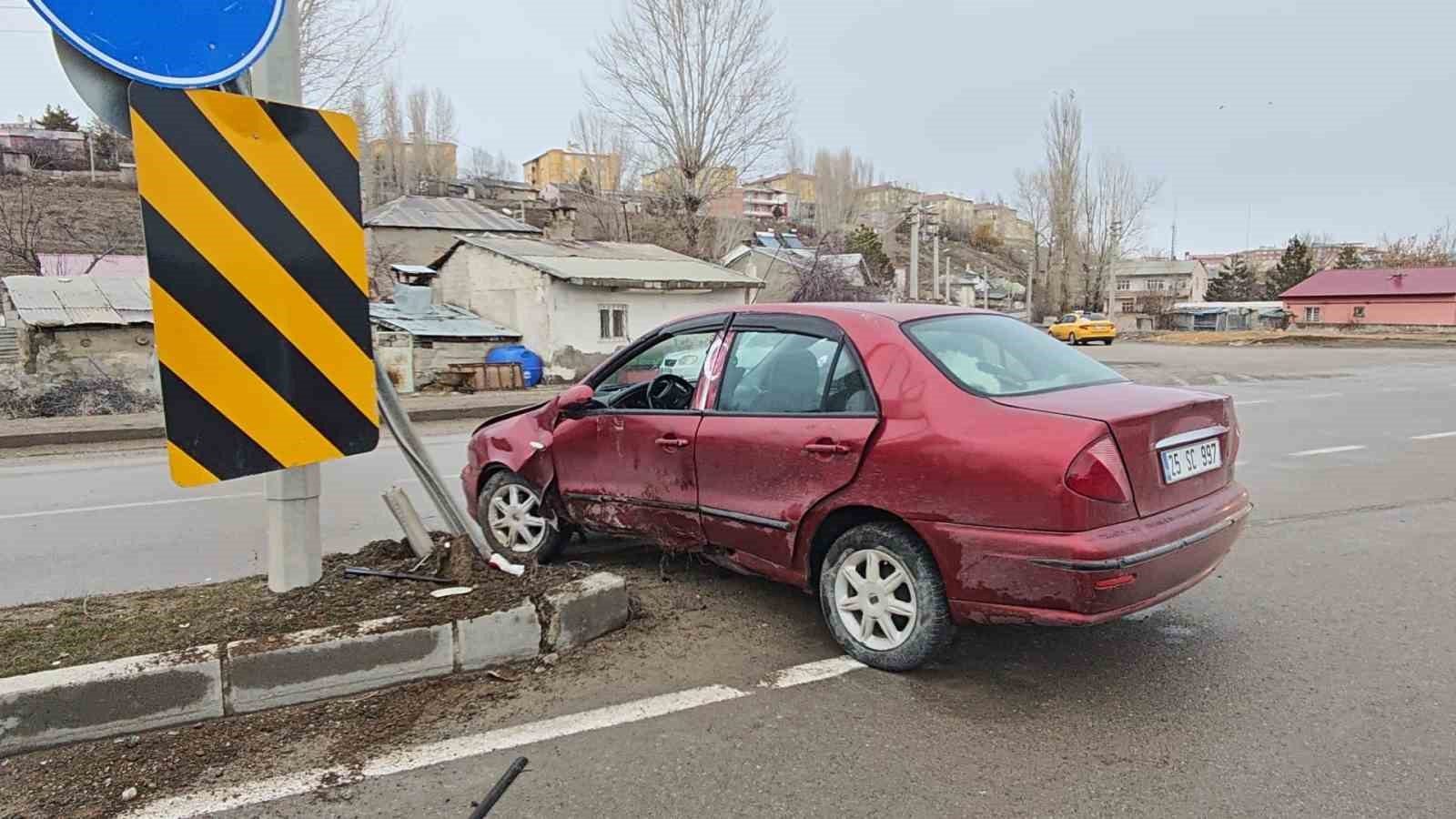 Aşkale’de korkutan kaza: Facianın eşiğinden dönüldü
