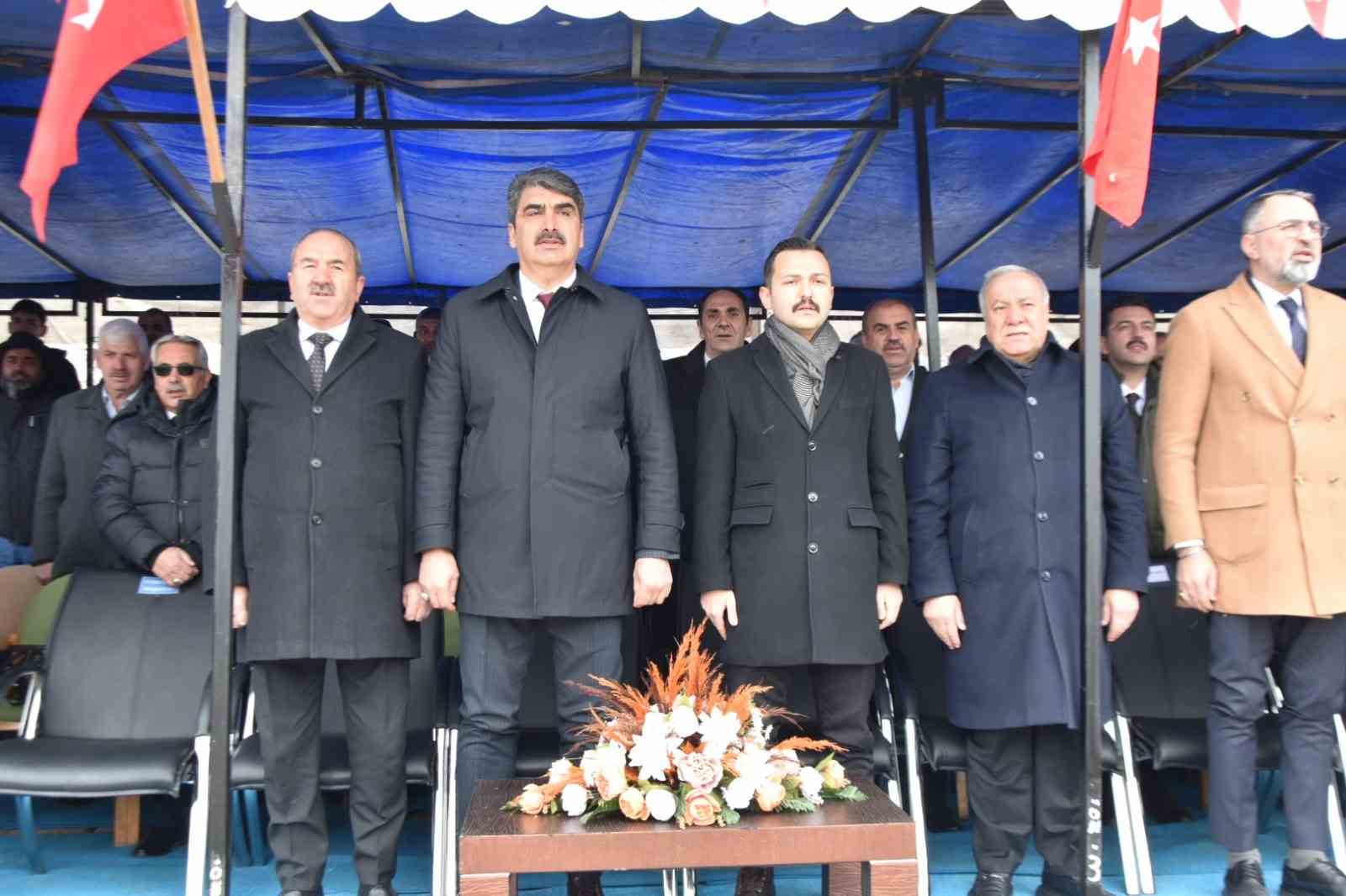 Aşkale’nin kurtuluşunun 108’inci yıl dönümü coşkuyla kutlandı
Aşkale’nin kurtuluşunun 108’inci yıl dönümü coşkuyla kutlandı