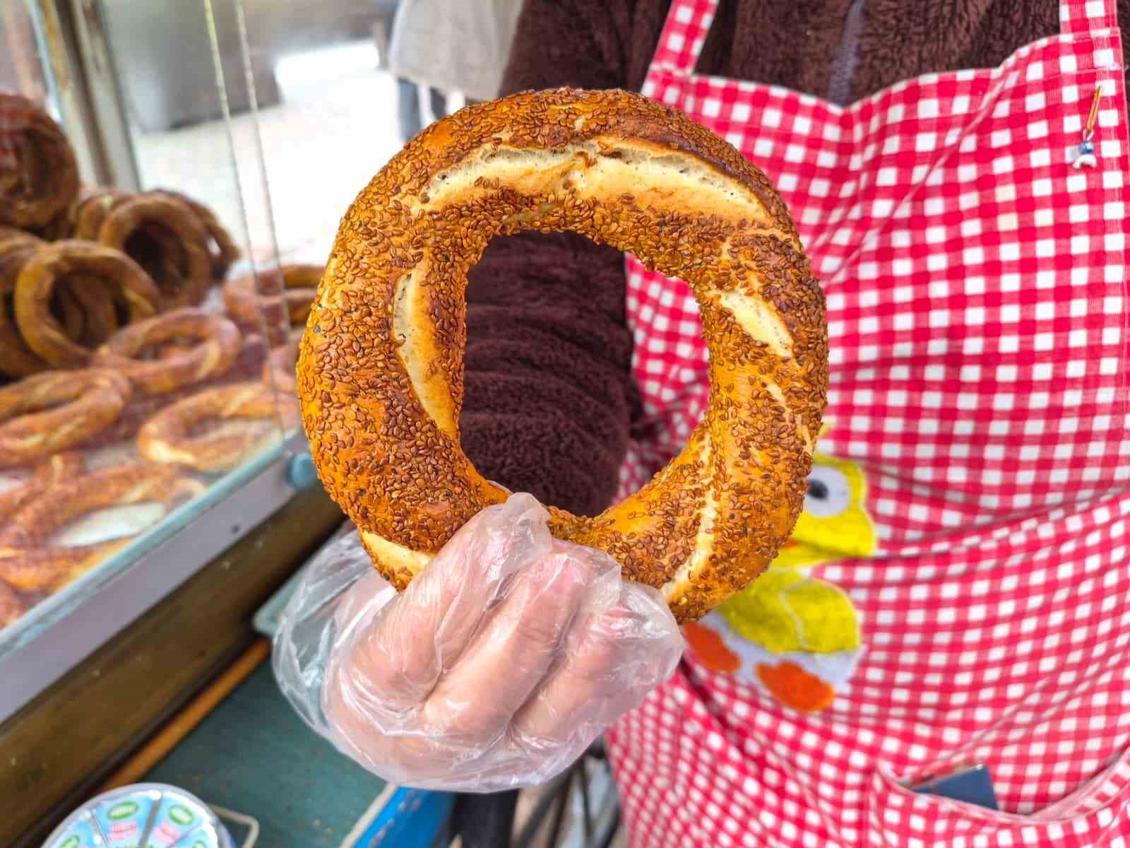 ’Askıda simit’ suistimaline esnaftan tepki
