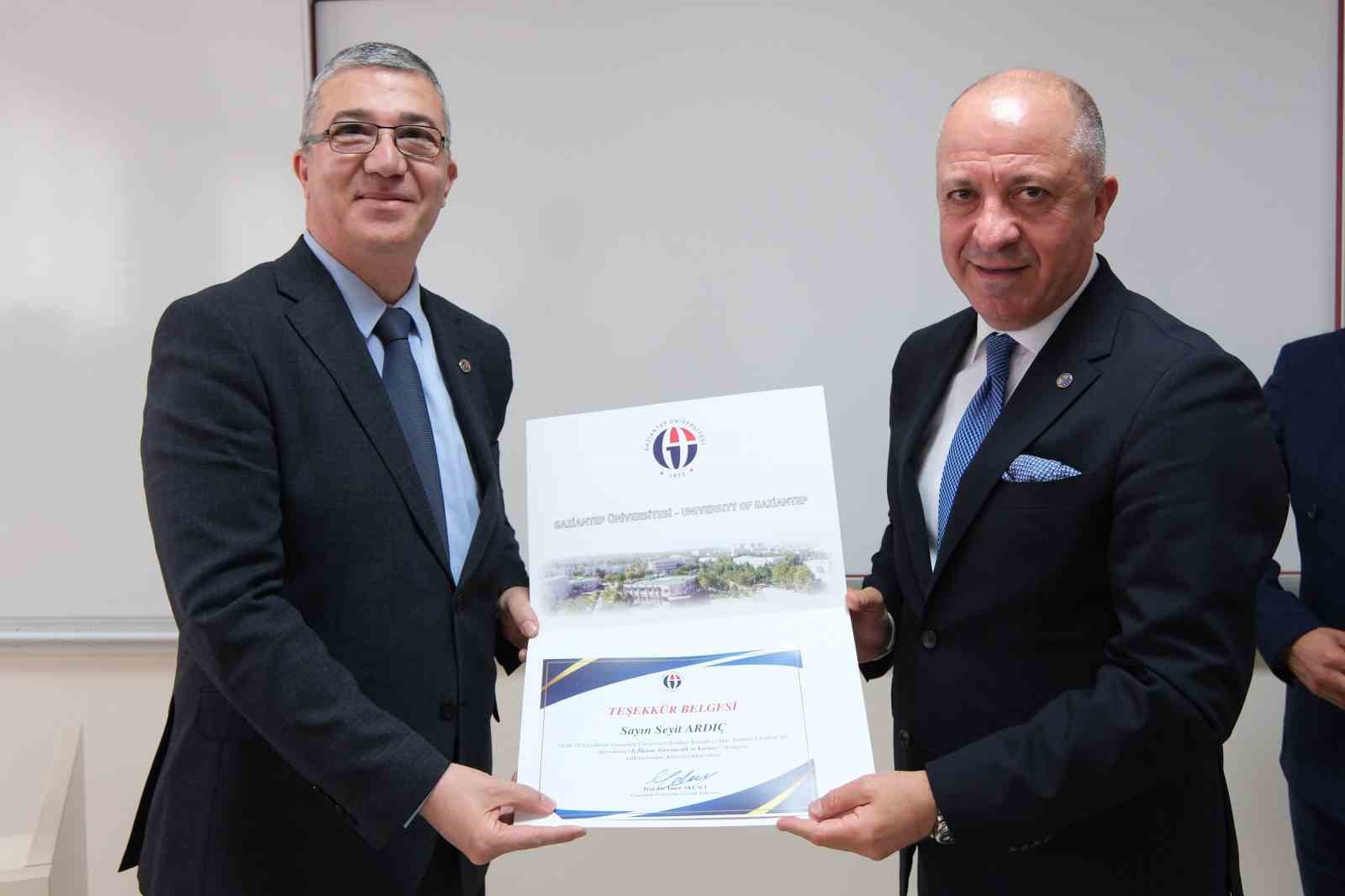 ASO Başkanı Ardıç: "Gençlerimizde gördüğüm umut ve kararlılık, ülkemizin geleceğine dair en büyük güvencemizdir"
