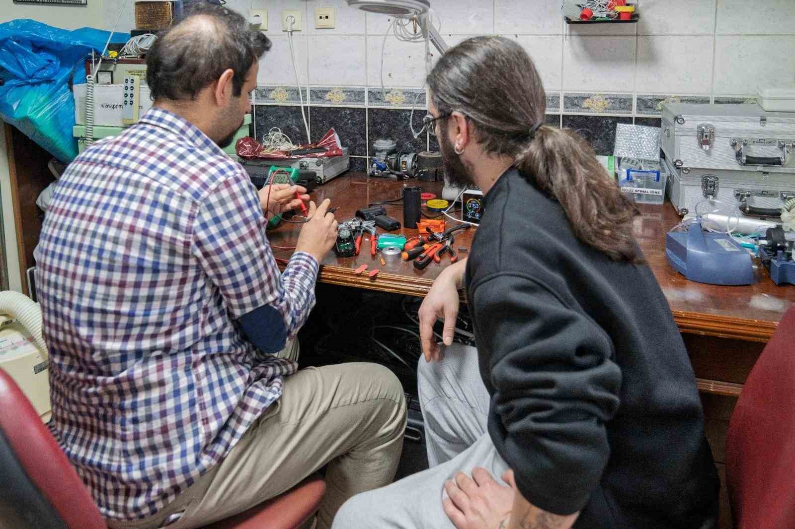 Asperger sendromlu yüksek mühendis, Eşrefpaşa Hastanesi’nde görevde
