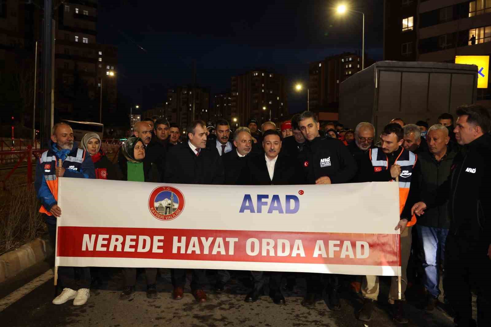 ’Asrın felaketi’nin 3. yılında Kayseri’de sessiz yürüyüş
