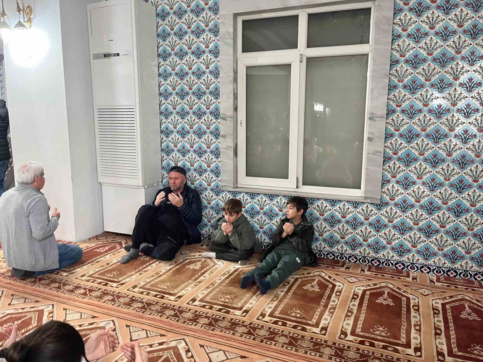 Asrın felaketinin 3’üncü yılında Alanya’da yürekler aynı duada buluştu
