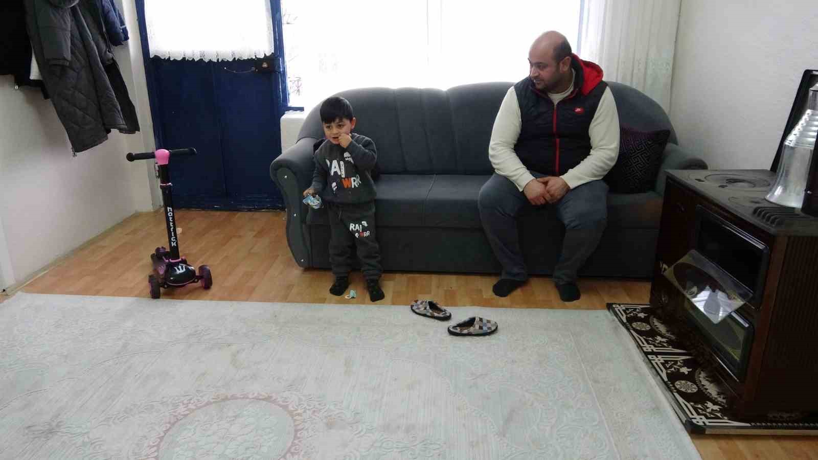 Asrın felaketinin simge bebeklerinden Korkmaz bebek şimdi 3 yaşında
