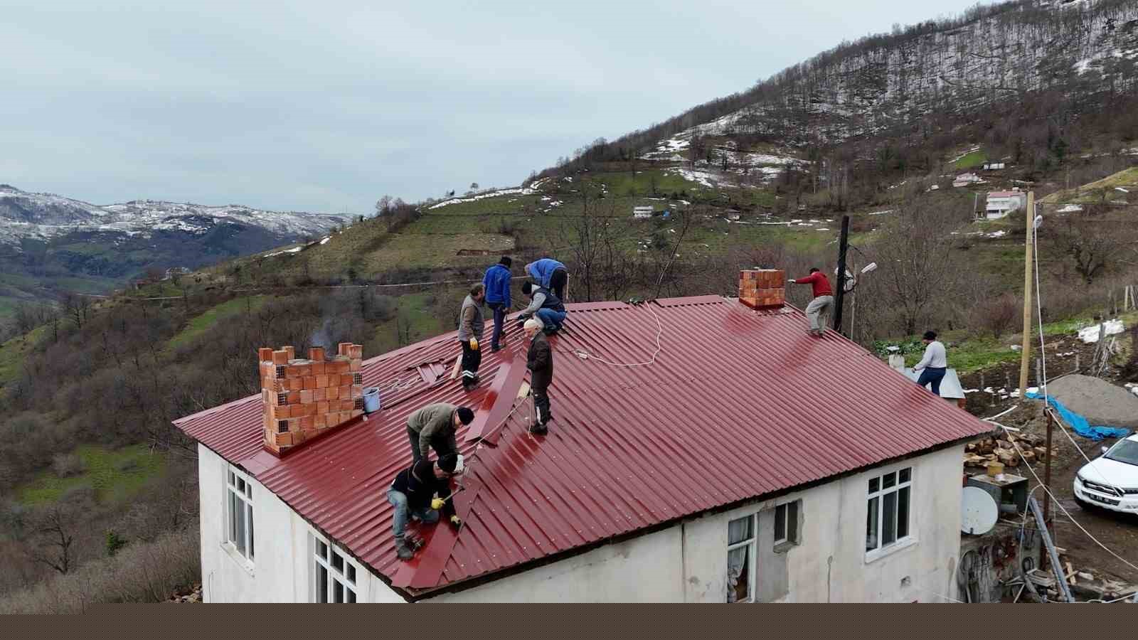 Atakum Belediyesi’nden yangın mağduru aileye destek
