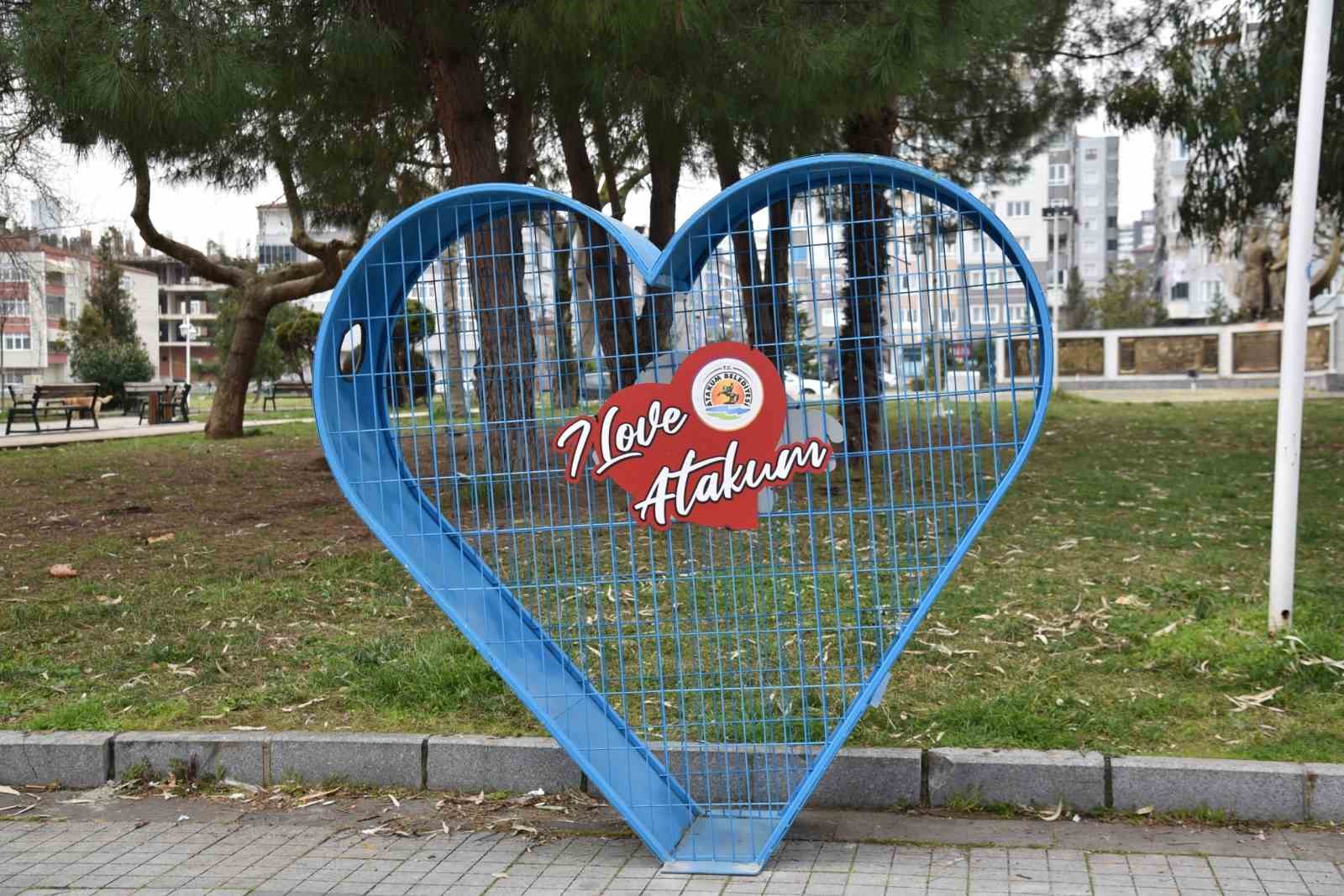 Atakum’a doğa dostu geri dönüşüm kutuları
Atakum’a doğa dostu geri dönüşüm kutuları