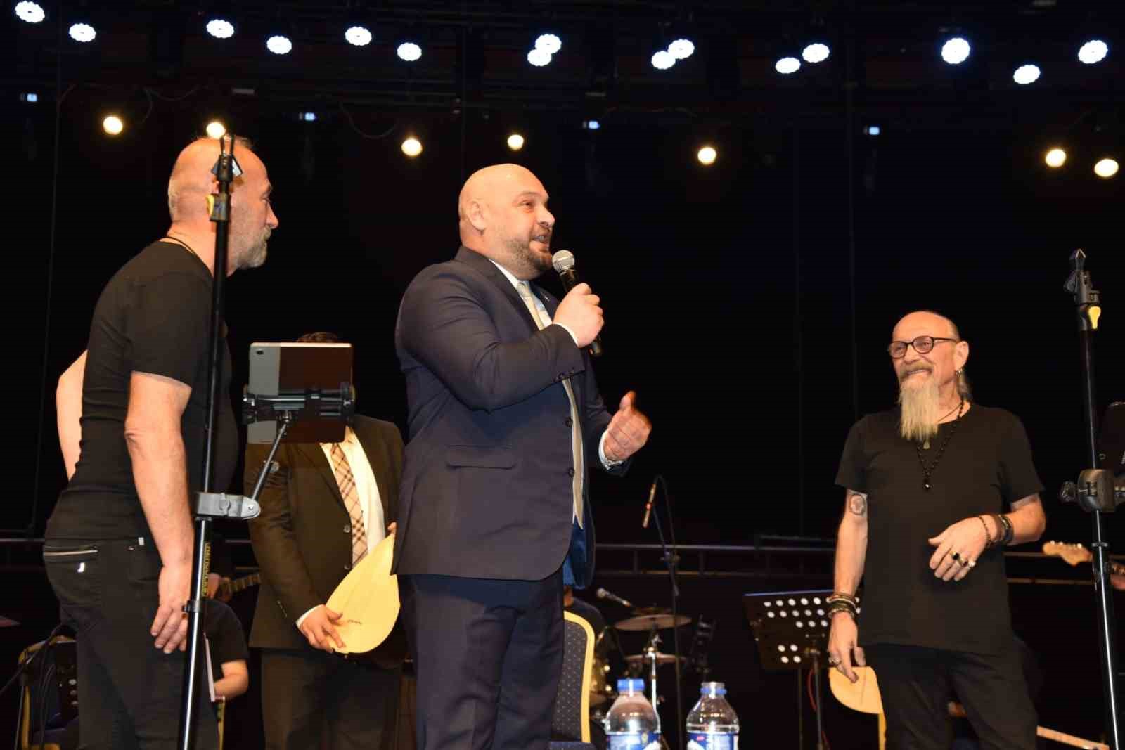 Atakum’da Edip Akbayram ve Volkan Konak anıldı
