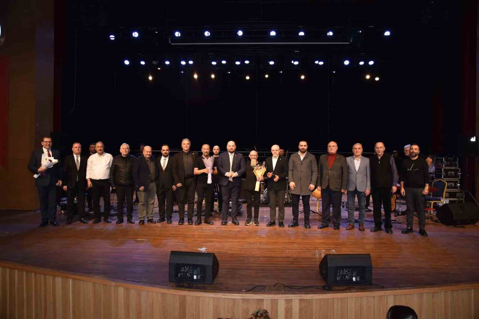 Atakum’da Edip Akbayram ve Volkan Konak anıldı
