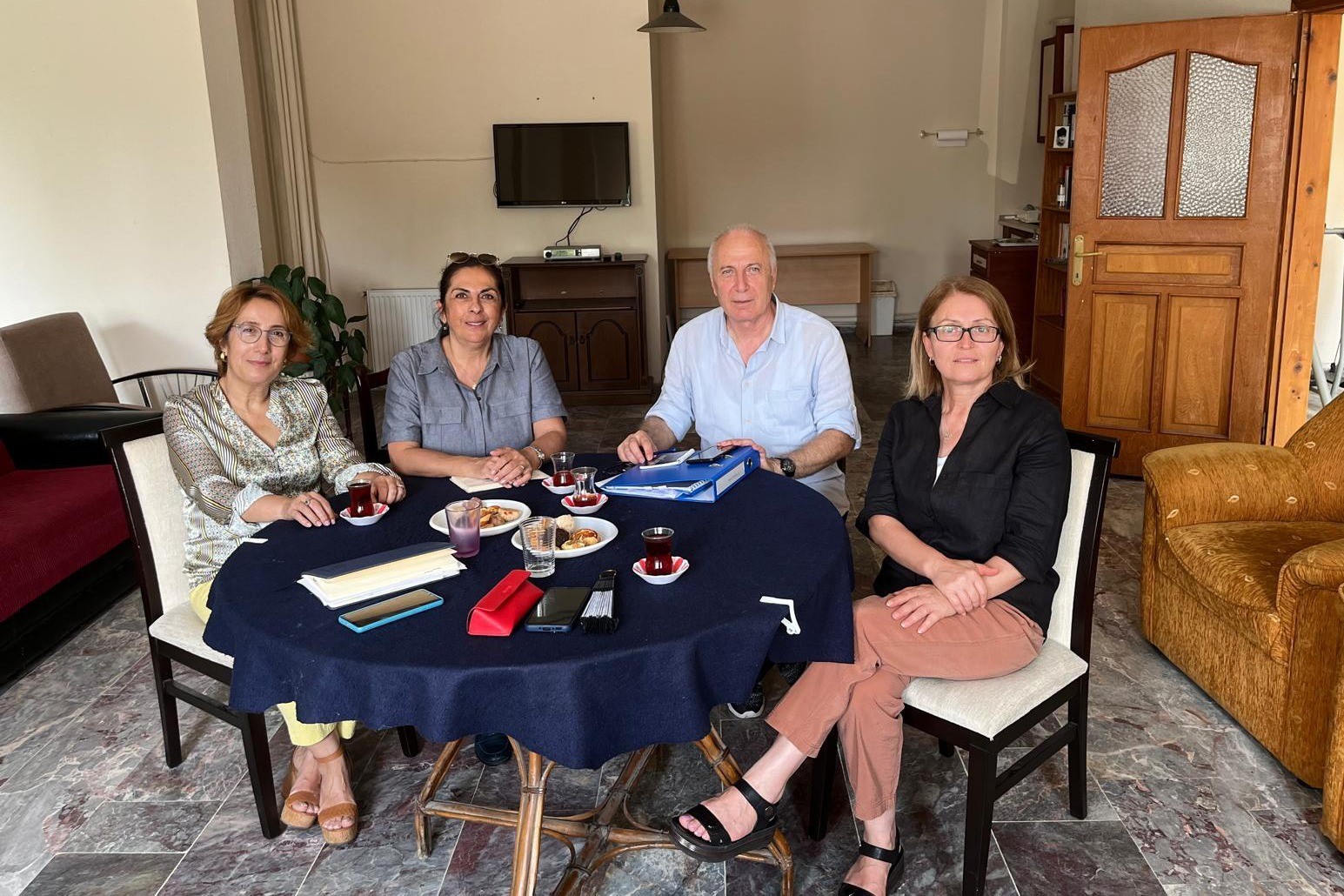 Ataşehir’de 201 site ziyaret edilerek doğrudan iletişim kuruldu
