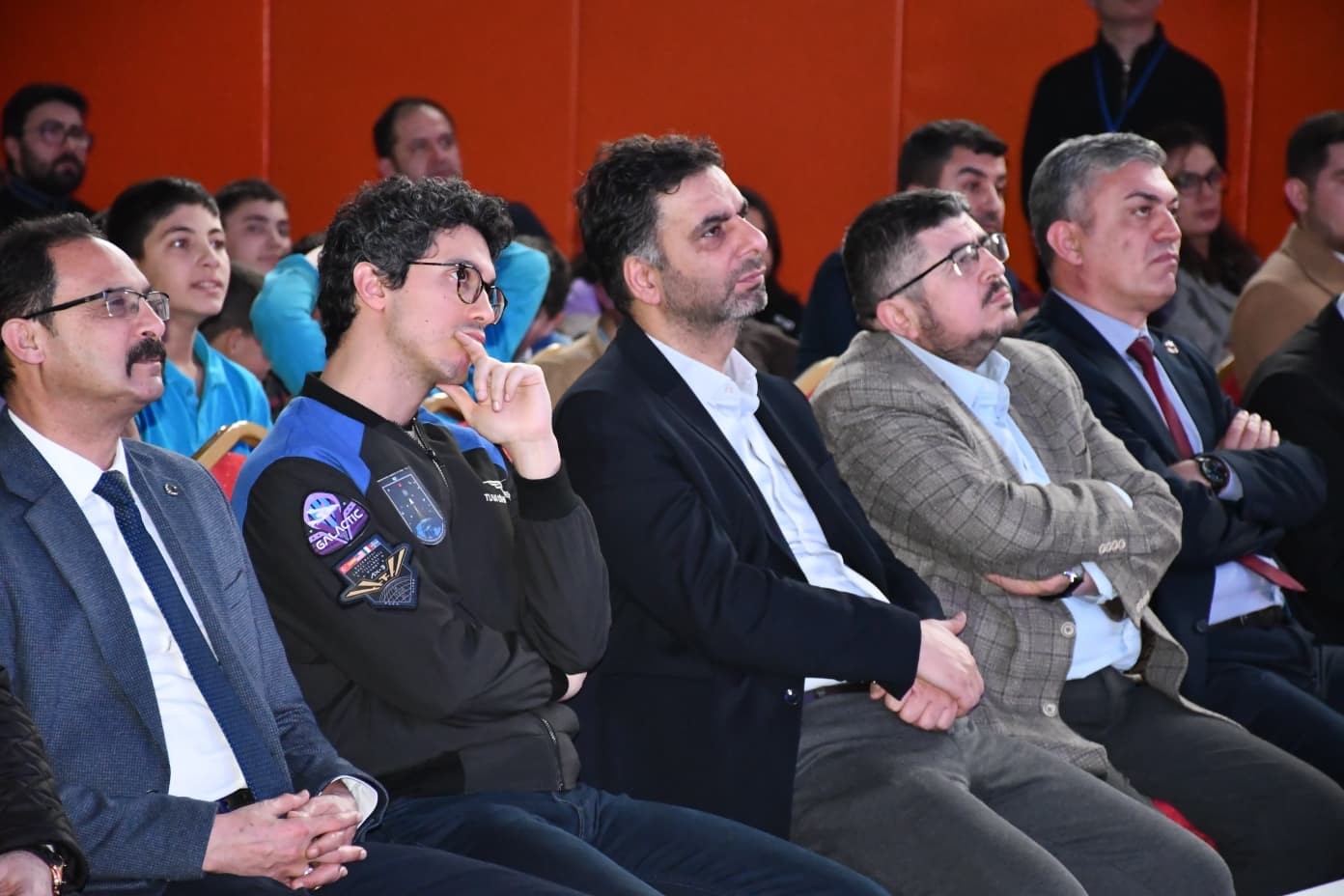 Atasever, Bolvadinli gençler ile bir araya geldi
