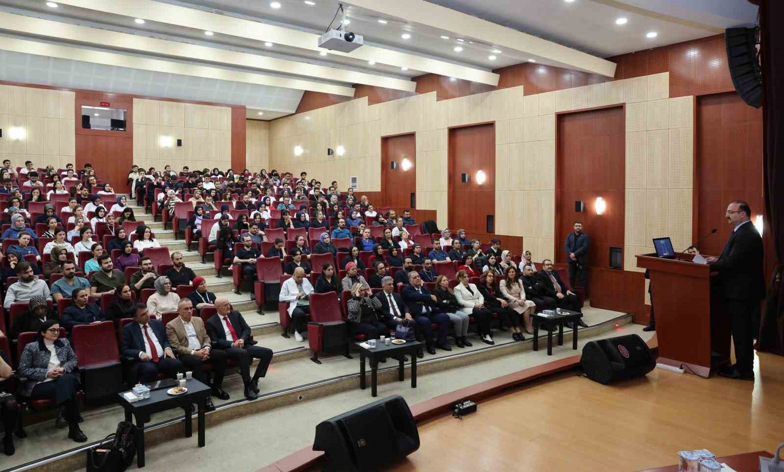 Atatürk Üniversitesi Araştırma Hastanesinde ERAS Sempozyumu
