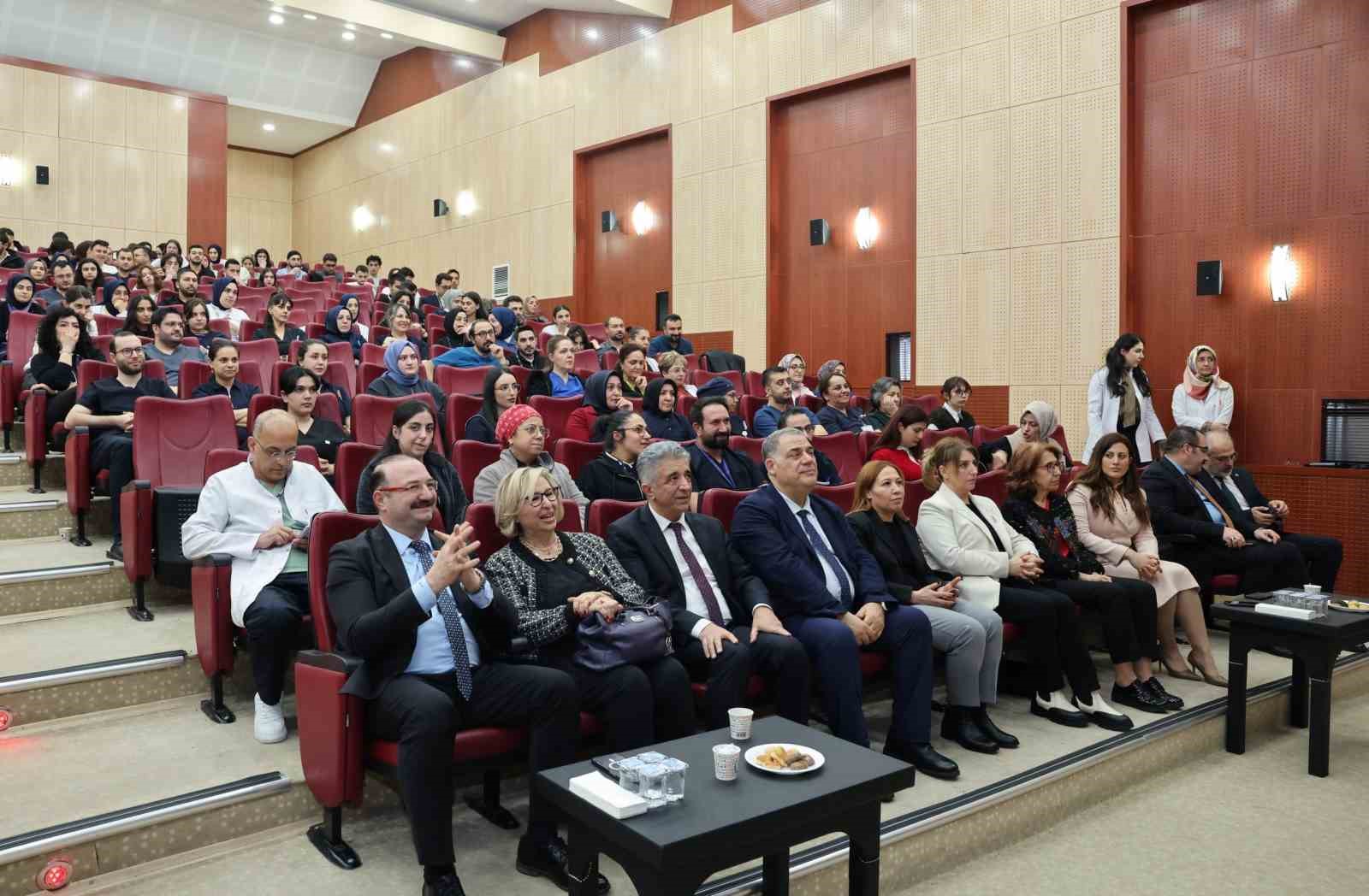 Atatürk Üniversitesi Araştırma Hastanesinde ERAS Sempozyumu
