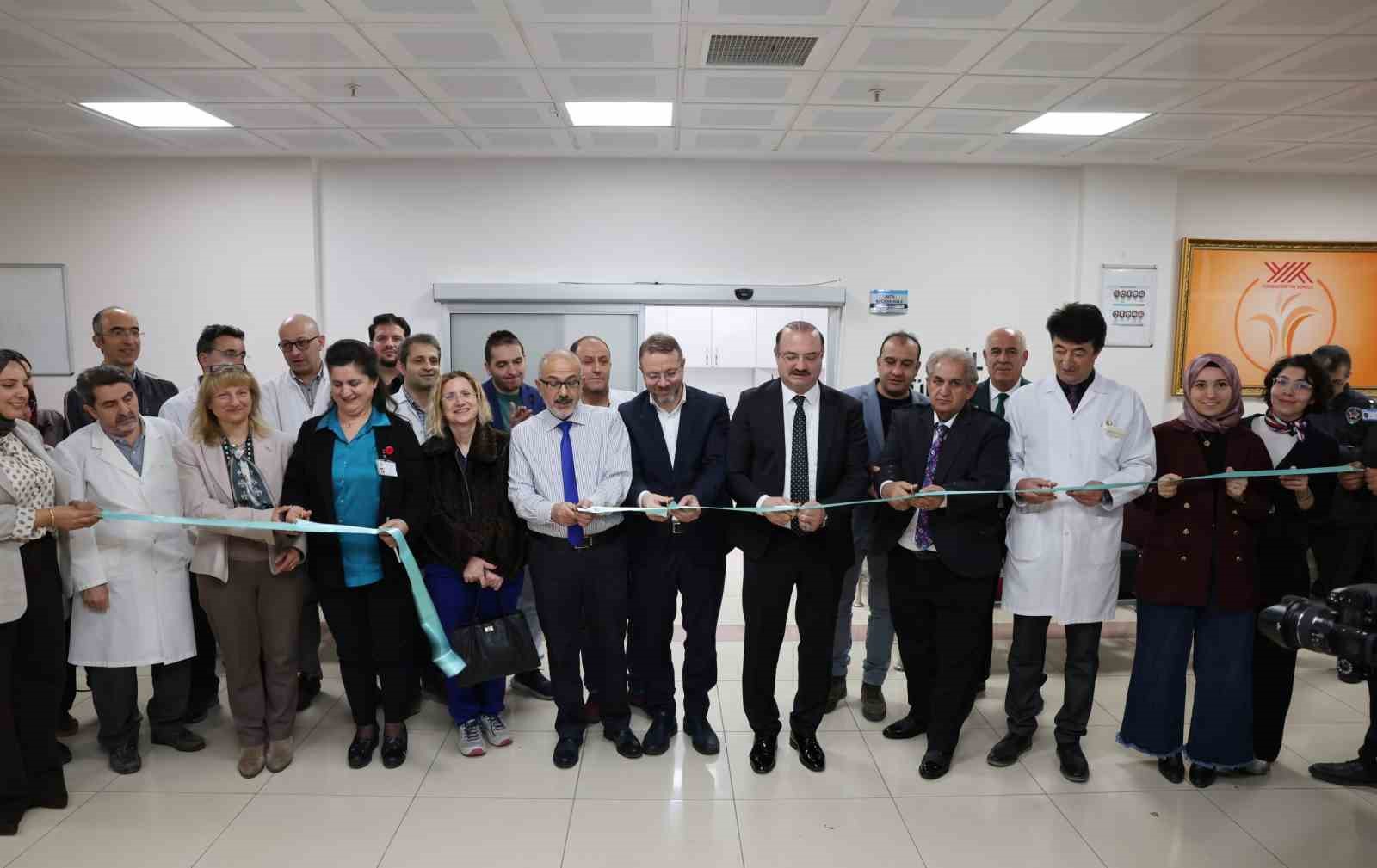 Atatürk Üniversitesi Diş Hekimliği Fakültesinde OPDU Kliniği ve Acil Tıbbi Müdahale Odası hizmete girdi
