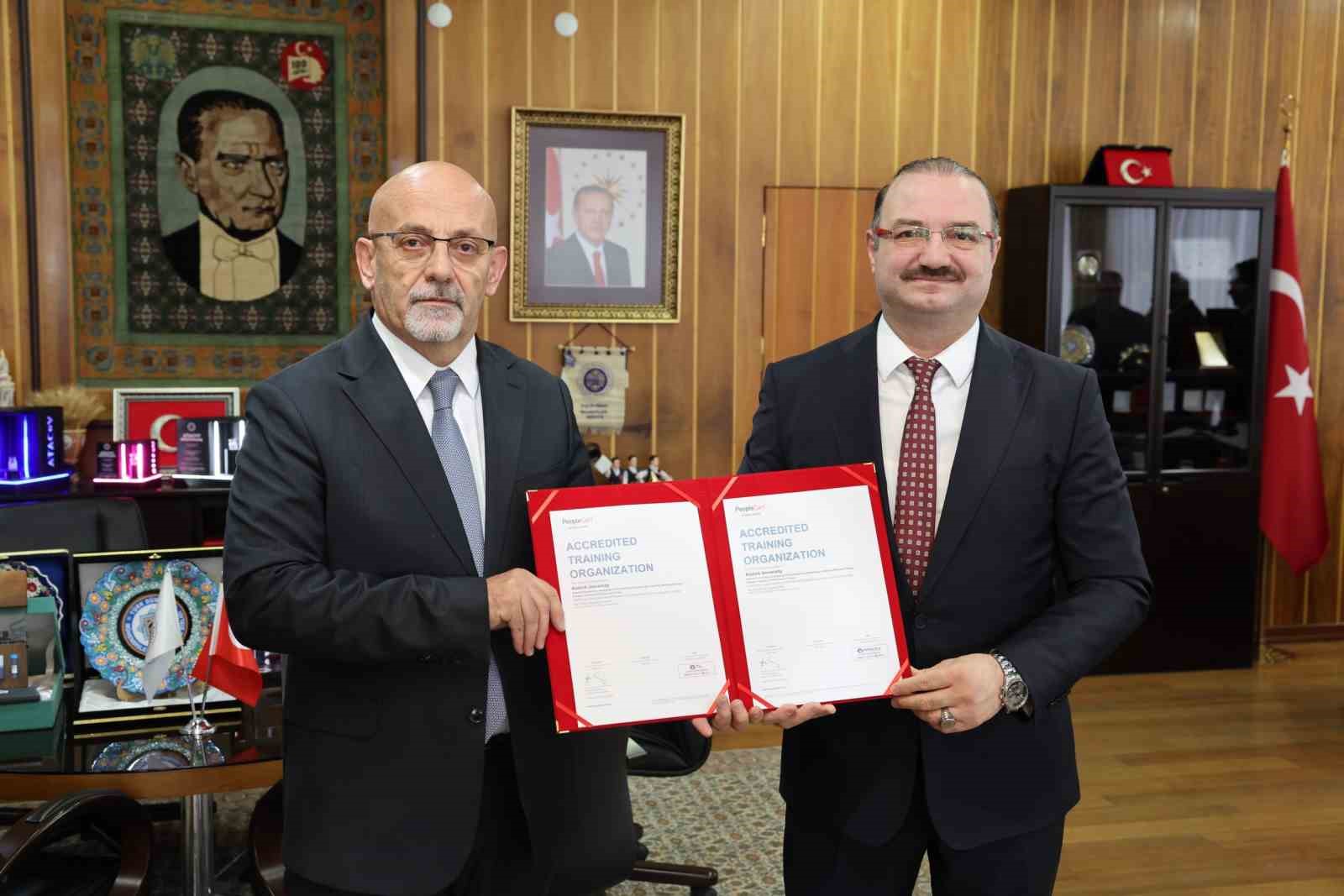 Atatürk Üniversitesi, ITIL ve PRINCE2 programlarında dünya genelinde yetkili eğitim merkezi oldu
