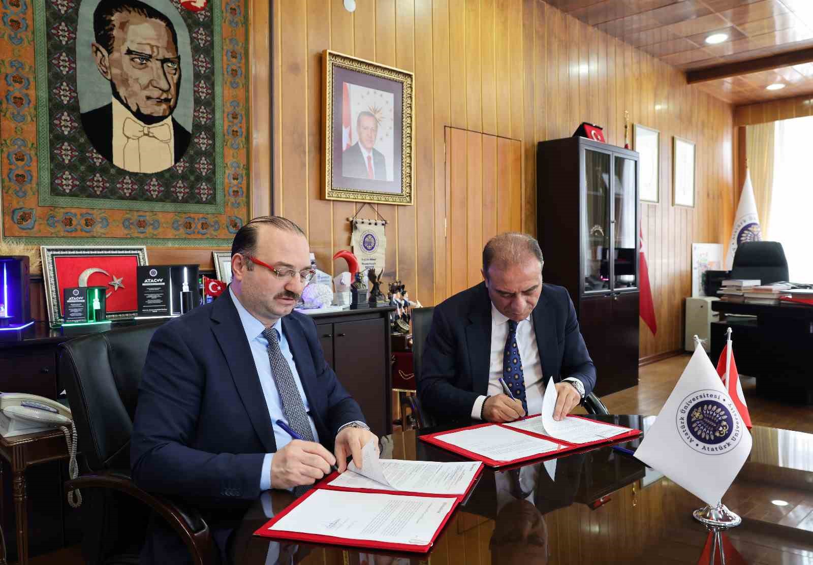 Atatürk Üniversitesi personeline tarihi promosyon anlaşması
Atatürk Üniversitesi personeline tarihi promosyon anlaşması