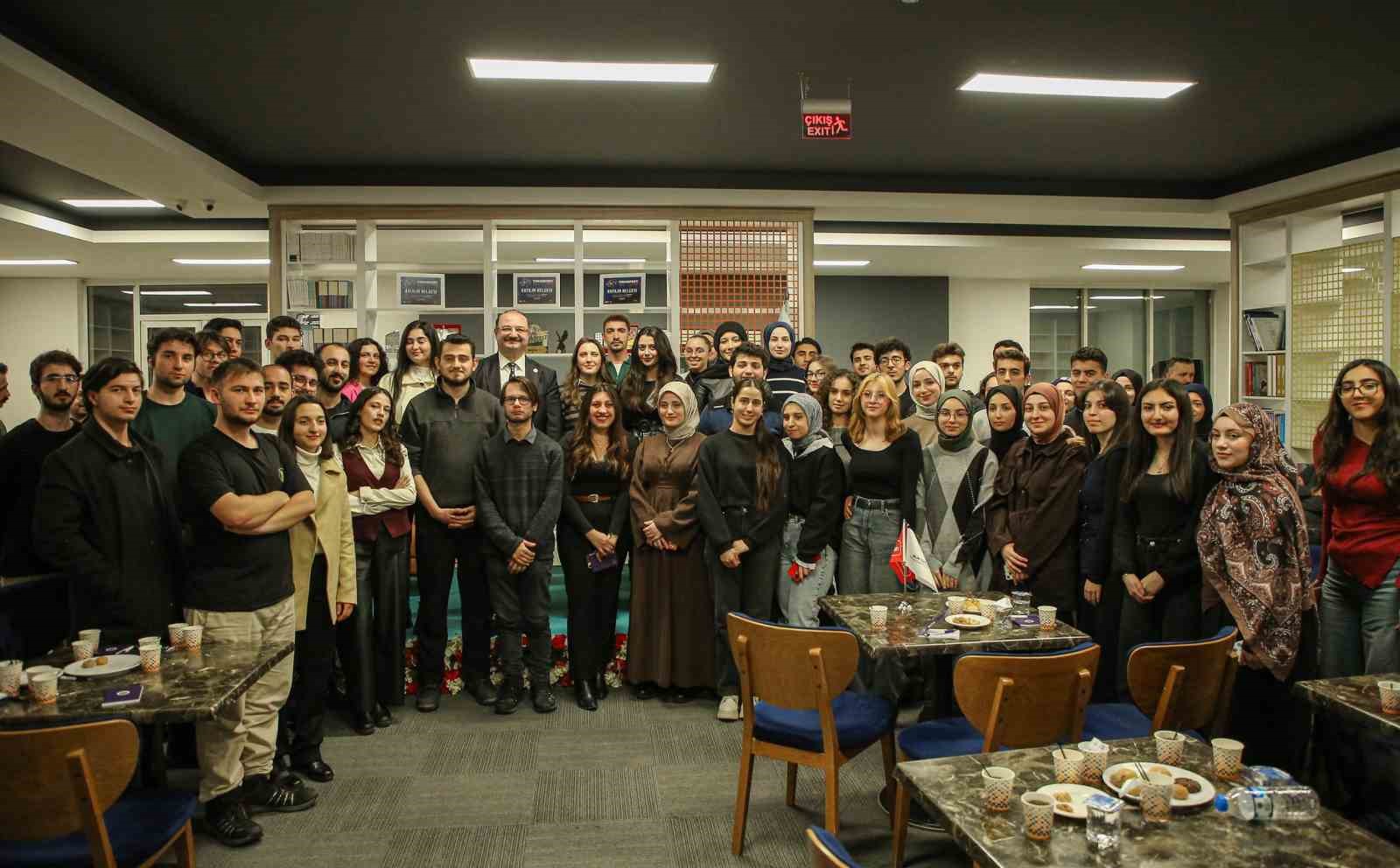 Atatürk Üniversitesinde millî teknoloji ve girişimcilik buluşması
