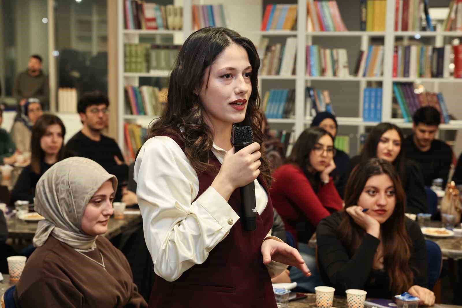 Atatürk Üniversitesinde millî teknoloji ve girişimcilik buluşması
