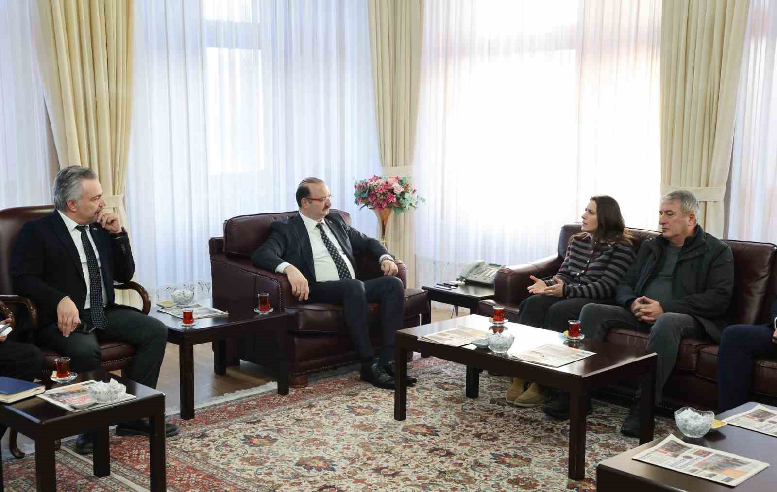 Atatürk Üniversitesinde millî teknoloji ve girişimcilik buluşması
