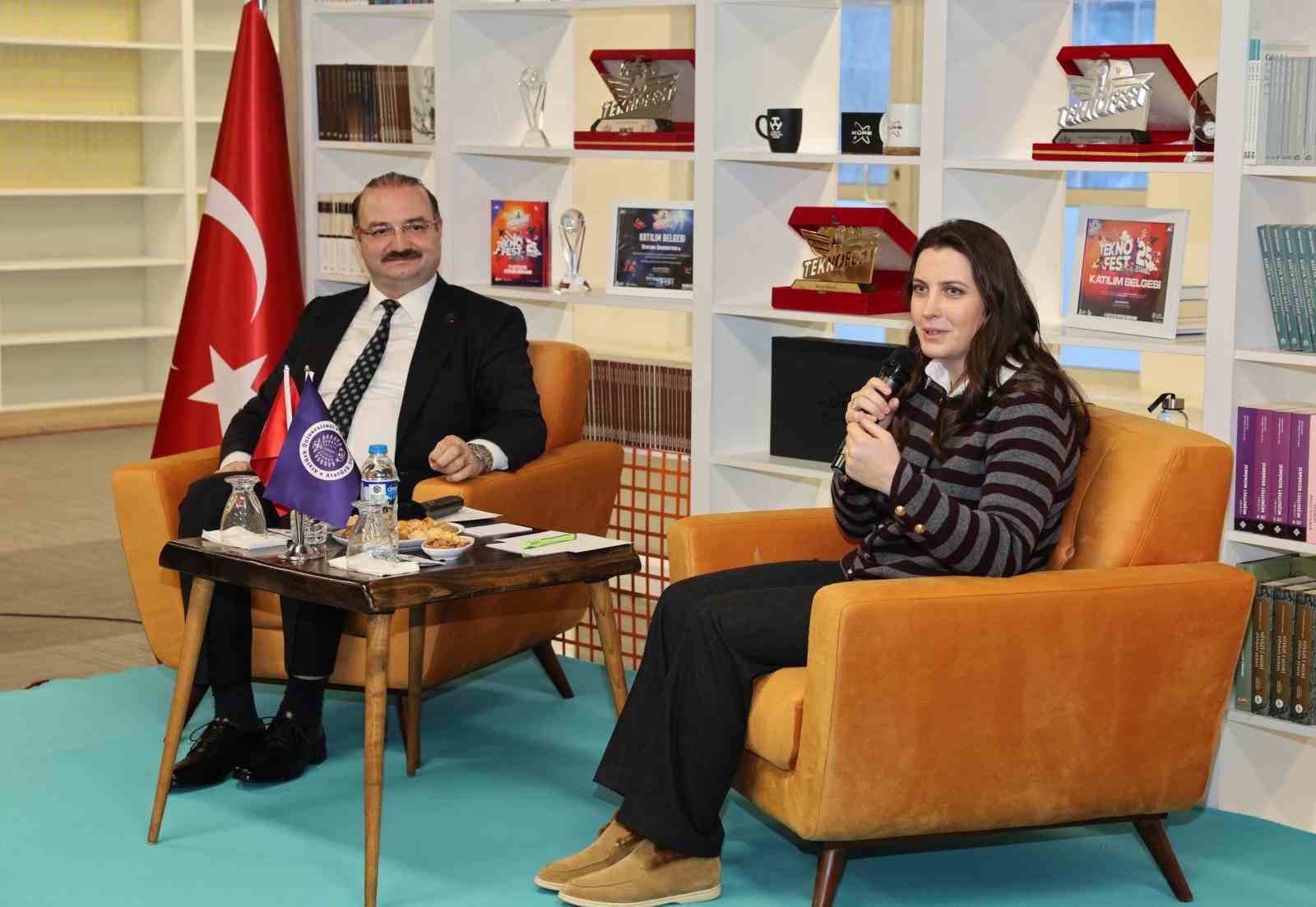 Atatürk Üniversitesinde millî teknoloji ve girişimcilik buluşması
