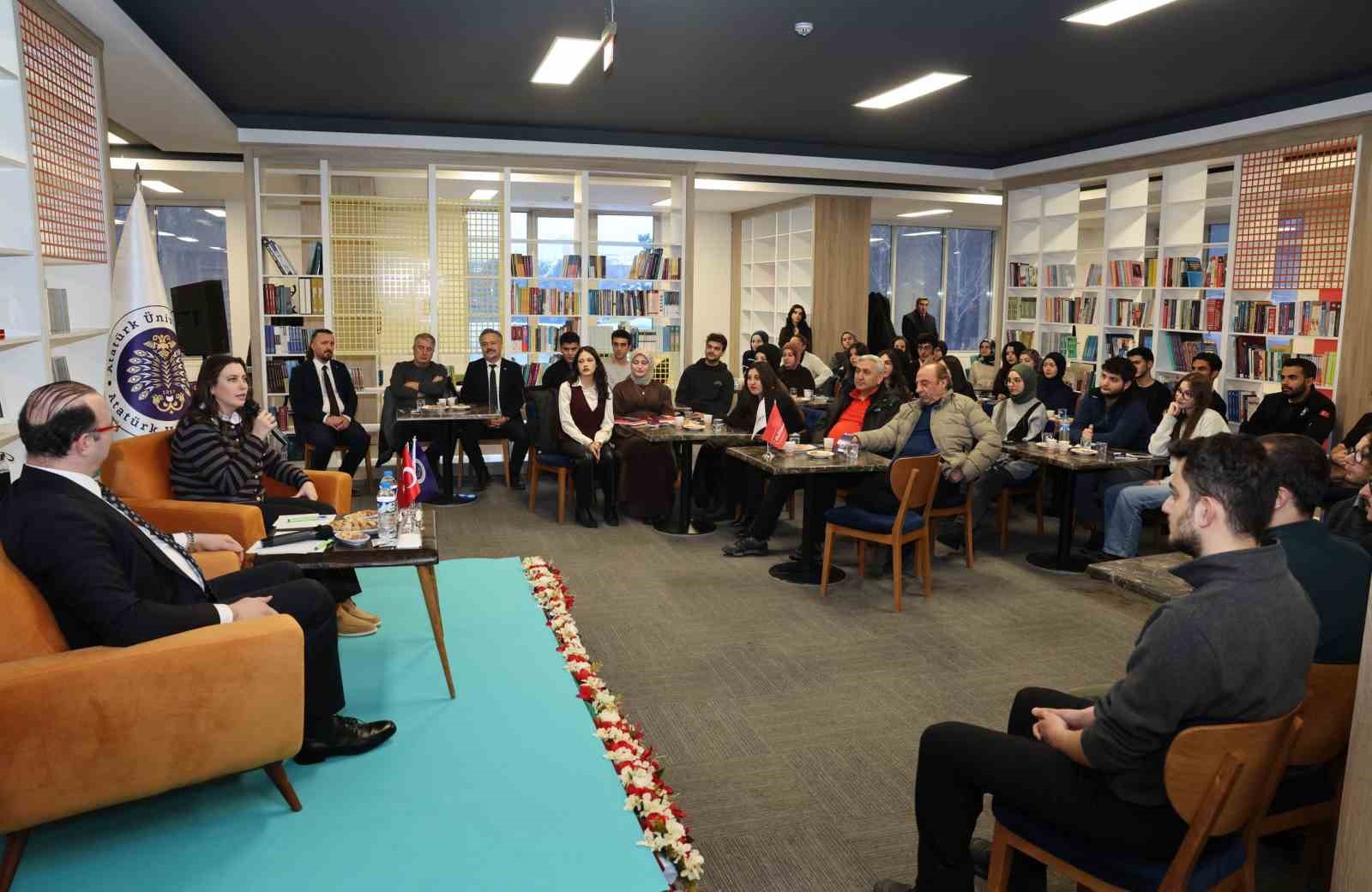 Atatürk Üniversitesinde millî teknoloji ve girişimcilik buluşması
