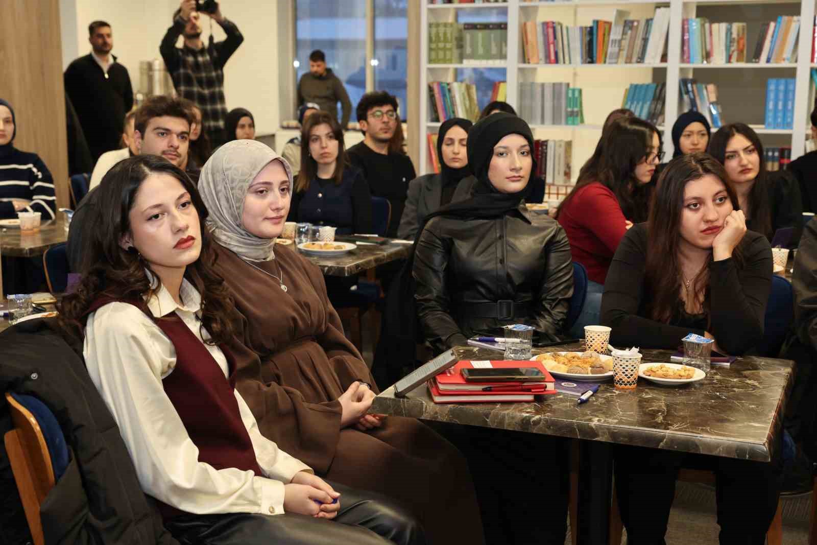 Atatürk Üniversitesinde millî teknoloji ve girişimcilik buluşması
