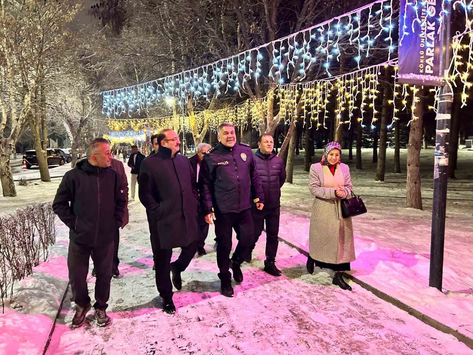 Atatürk Üniversitesinde Ramazan’ın manevi iklimi "Ramazan Yolu"nda yaşandı
