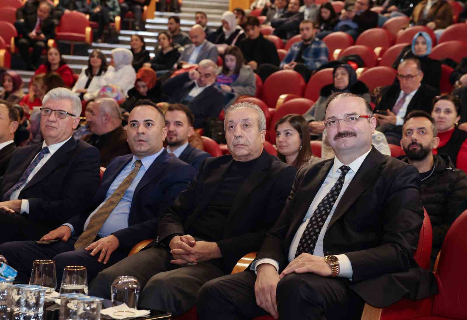 Atatürk Üniversitesinde tarım öğretiminin 180. Yılına anlamlı kutlama: "Gelecek tarımda, tarım bilimde yükseliyor"
