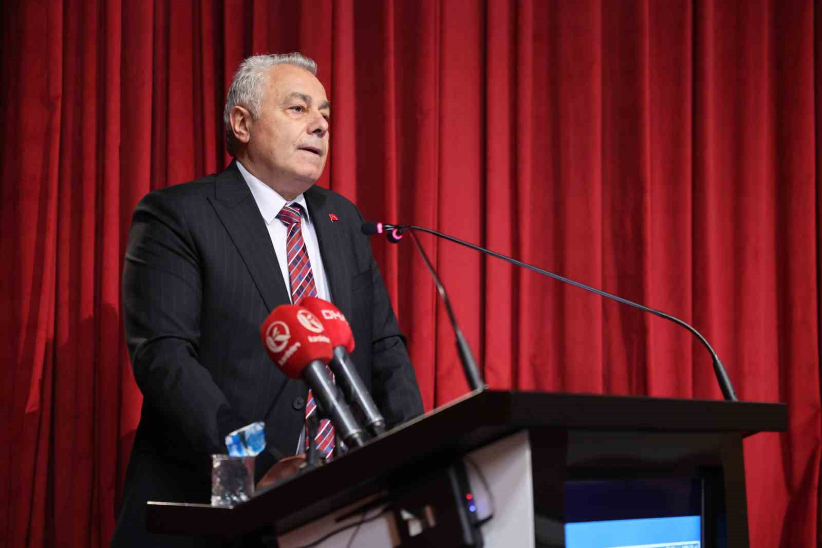 Atatürk Üniversitesinde tarım öğretiminin 180. Yılına anlamlı kutlama: "Gelecek tarımda, tarım bilimde yükseliyor"
