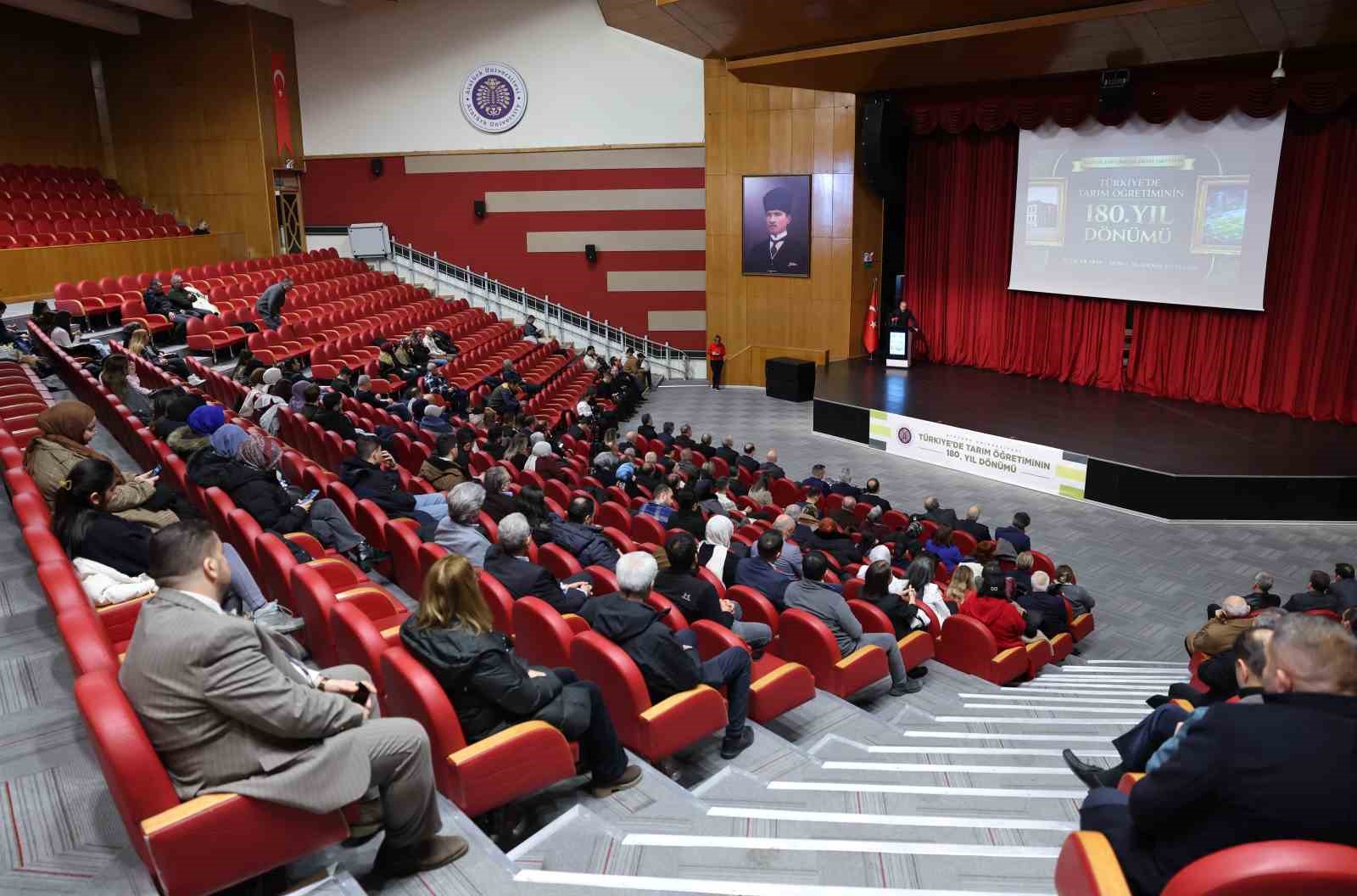 Atatürk Üniversitesinde tarım öğretiminin 180. Yılına anlamlı kutlama: "Gelecek tarımda, tarım bilimde yükseliyor"
