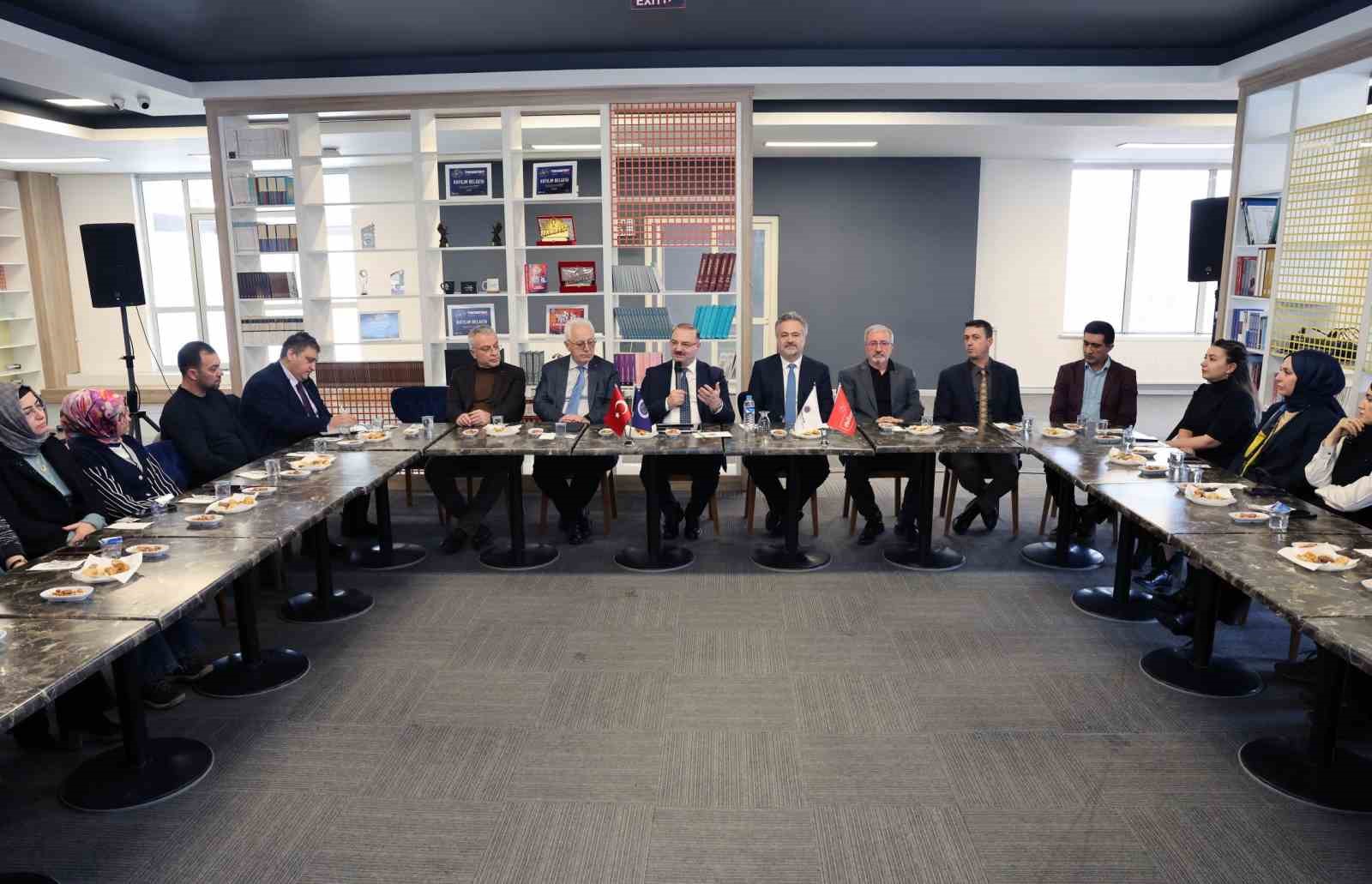 Atatürk Üniversitesinde TEKNOFEST akademik danışmanlar toplantısı düzenlendi
